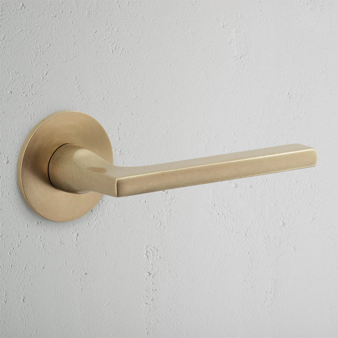 Clayton Unsprung Door Handle With Flush Rose - Antique Brass