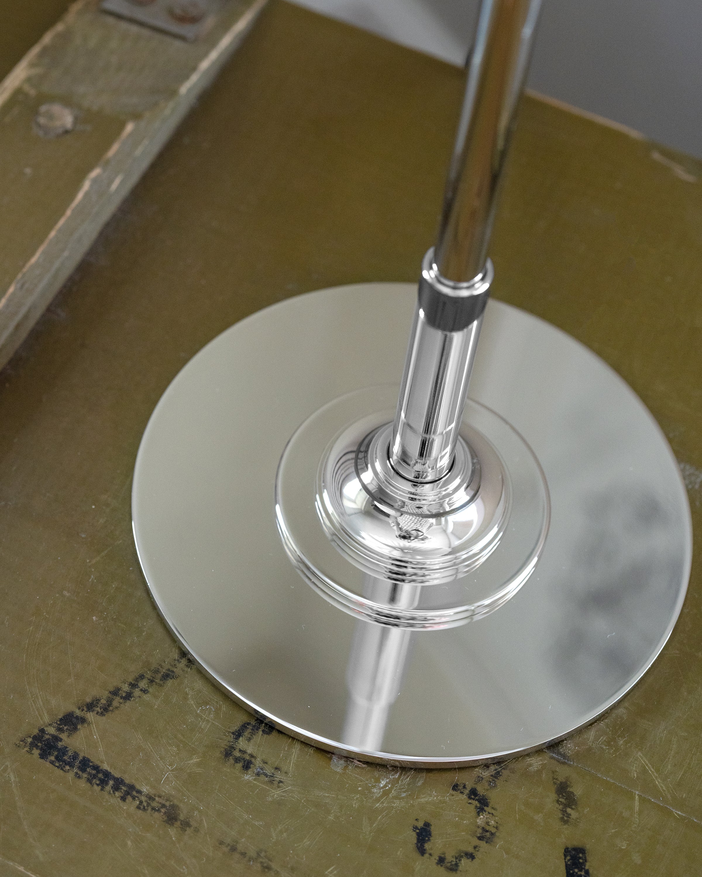 Cotswold Medium Table Lamp Fine Porcelain - Polished Nickel - Image 6