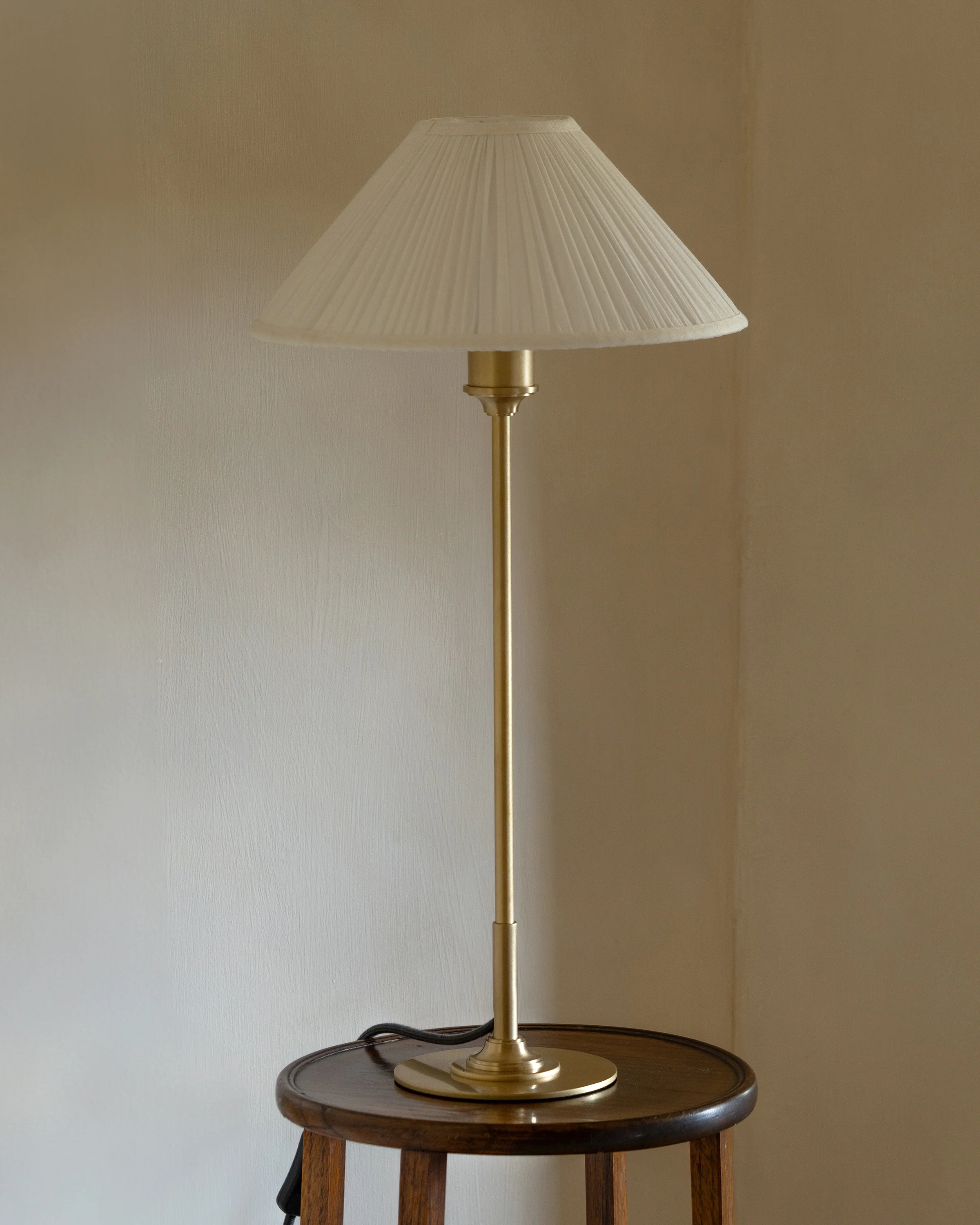 Cotswold Medium Table Lamp Pleated Alabaster White - Antique Brass - Image 7