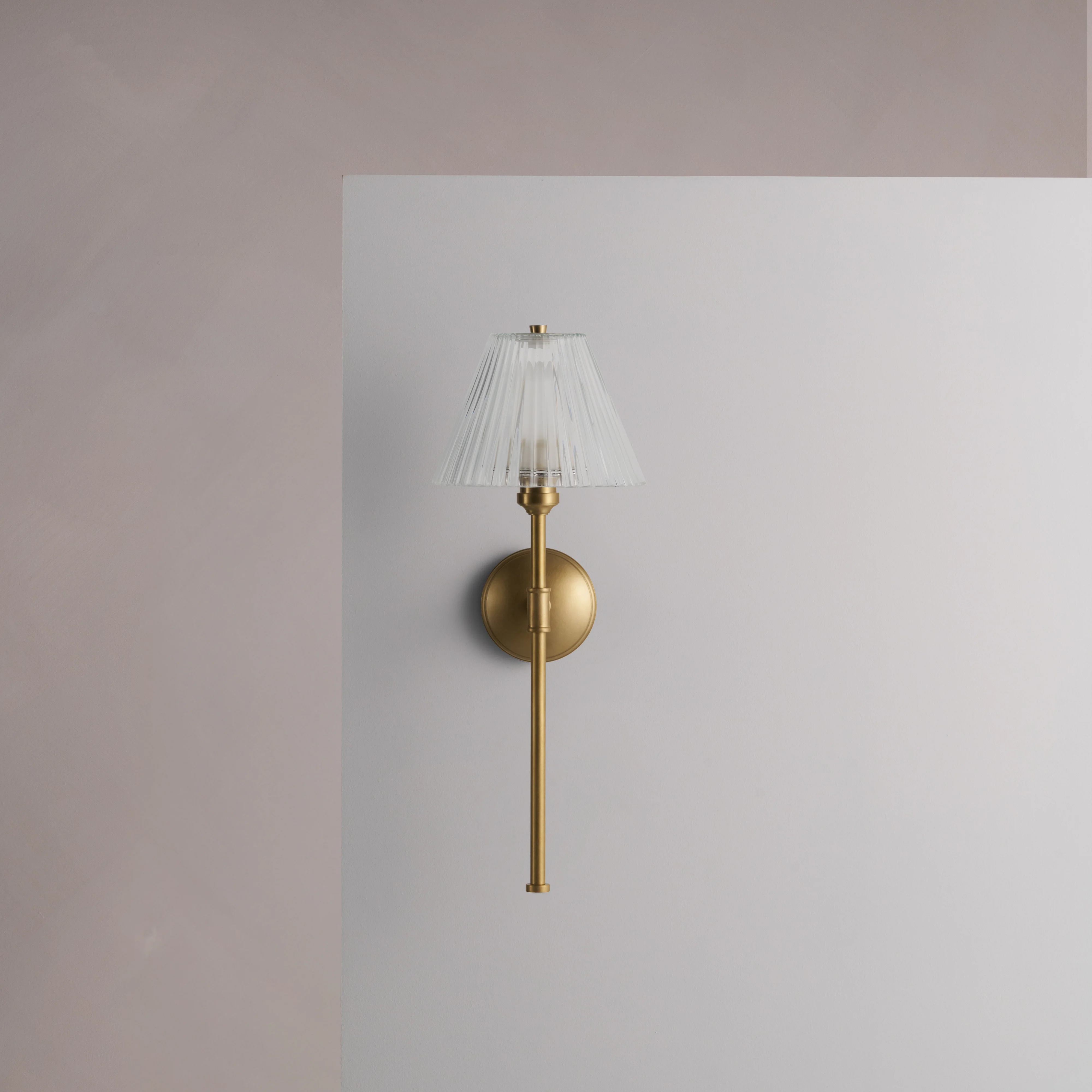 Cotswold Wall Light Fluted Glass - Antique Brass - Image 2