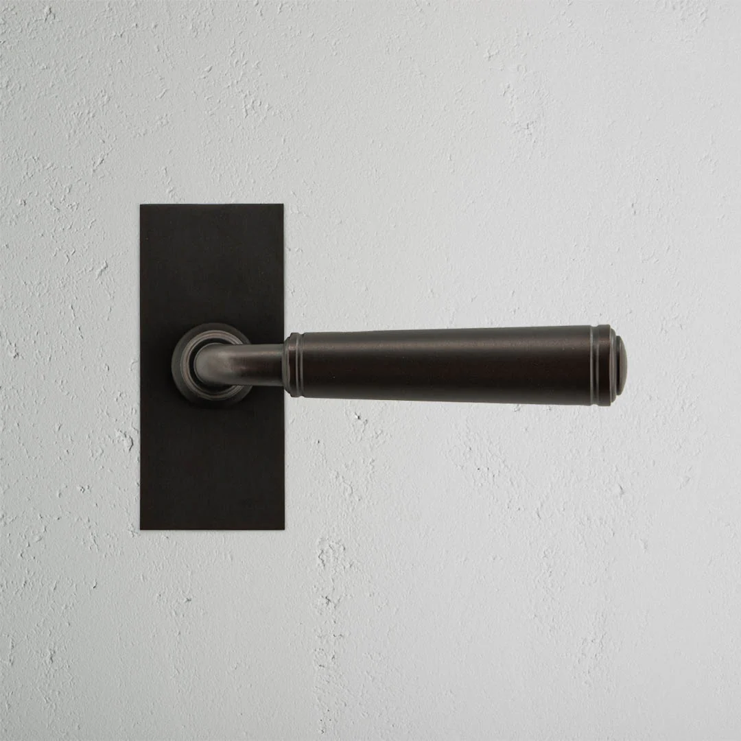 Digby Short Plate Unsprung Door Handle - Bronze - Image 2