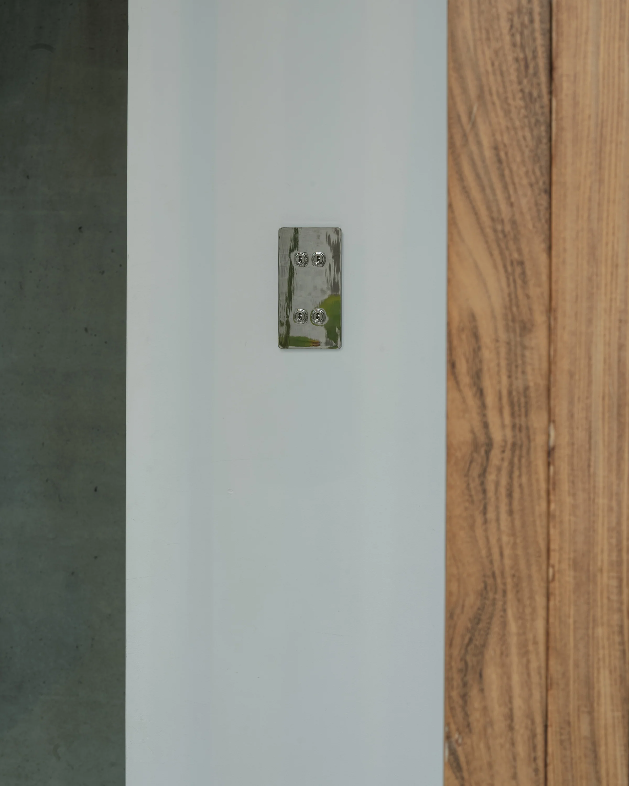 Kew Double 4x Vertical Toggle Switch - Polished Nickel - Image 3