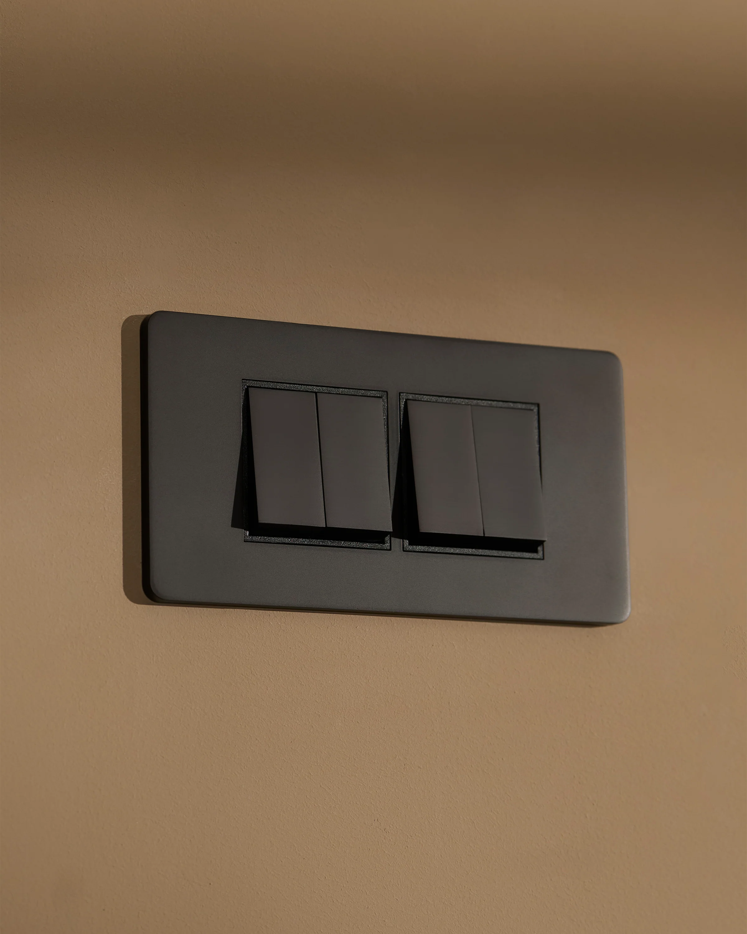 Grove 4-Module 4x Rocker Switch – Bronze | Black - Image 4