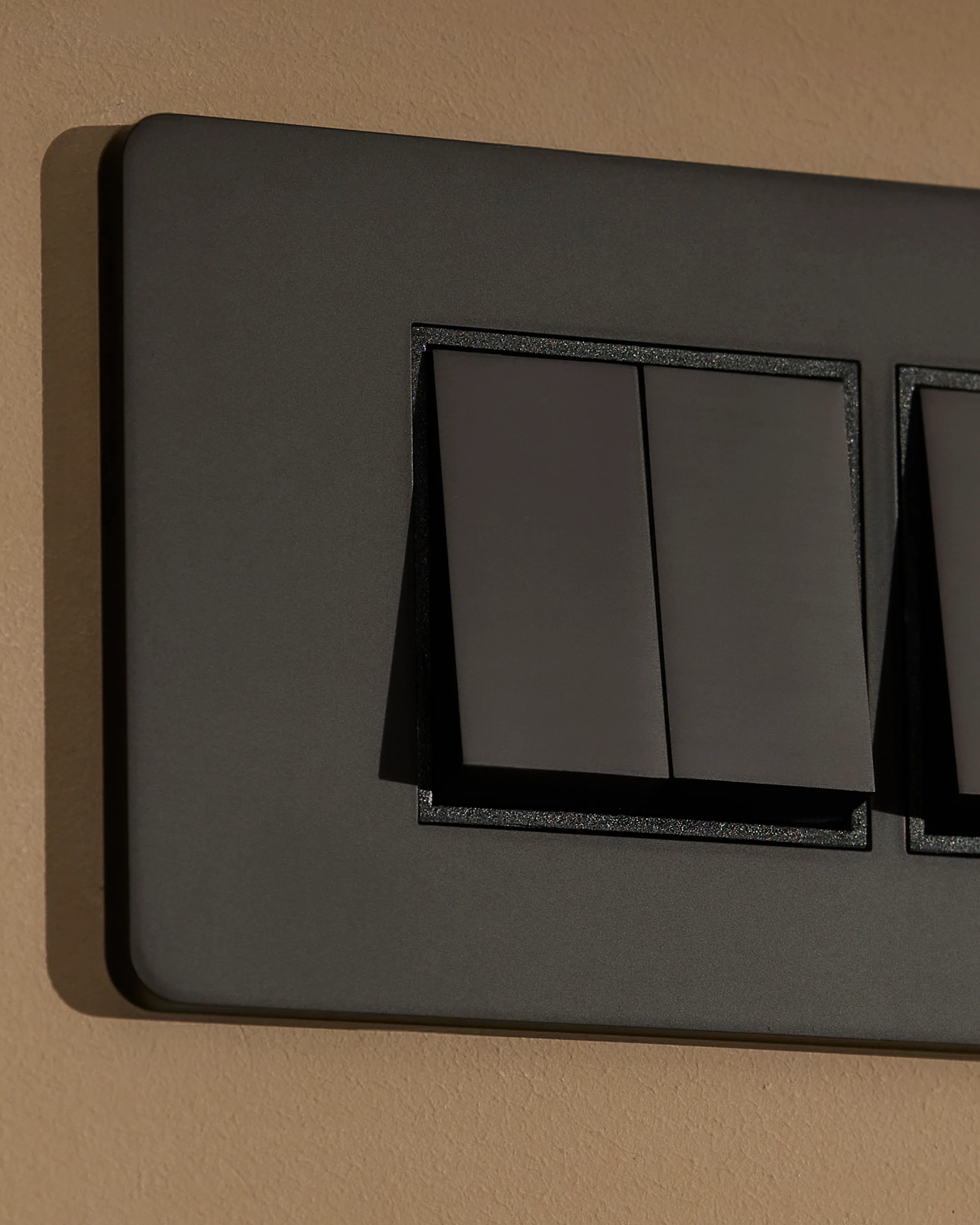 Grove 4-Module 4x Rocker Switch – Bronze | Black - Image 5