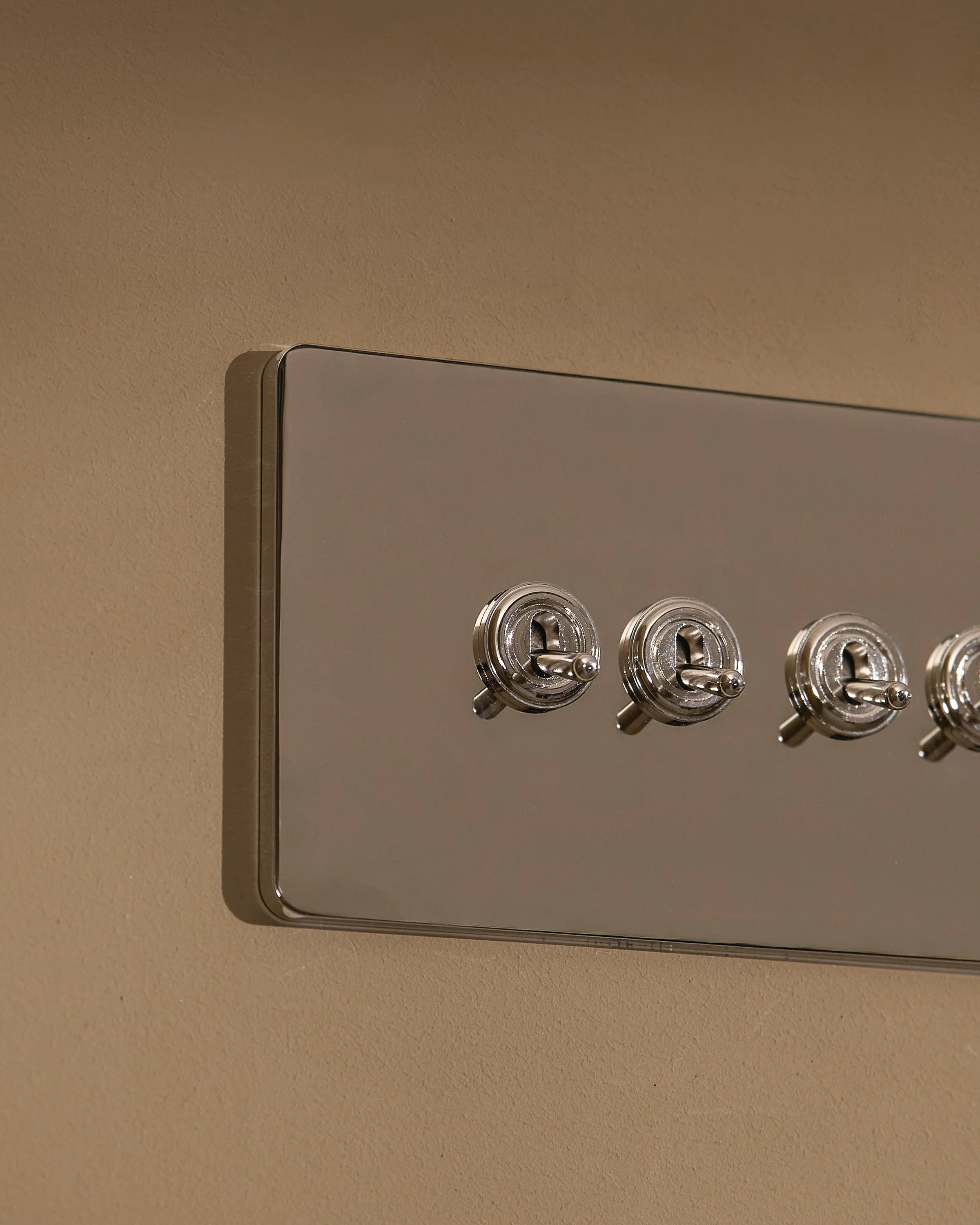 Grove 4-Module 4x Toggle Switch - Polished Nickel - Image 4
