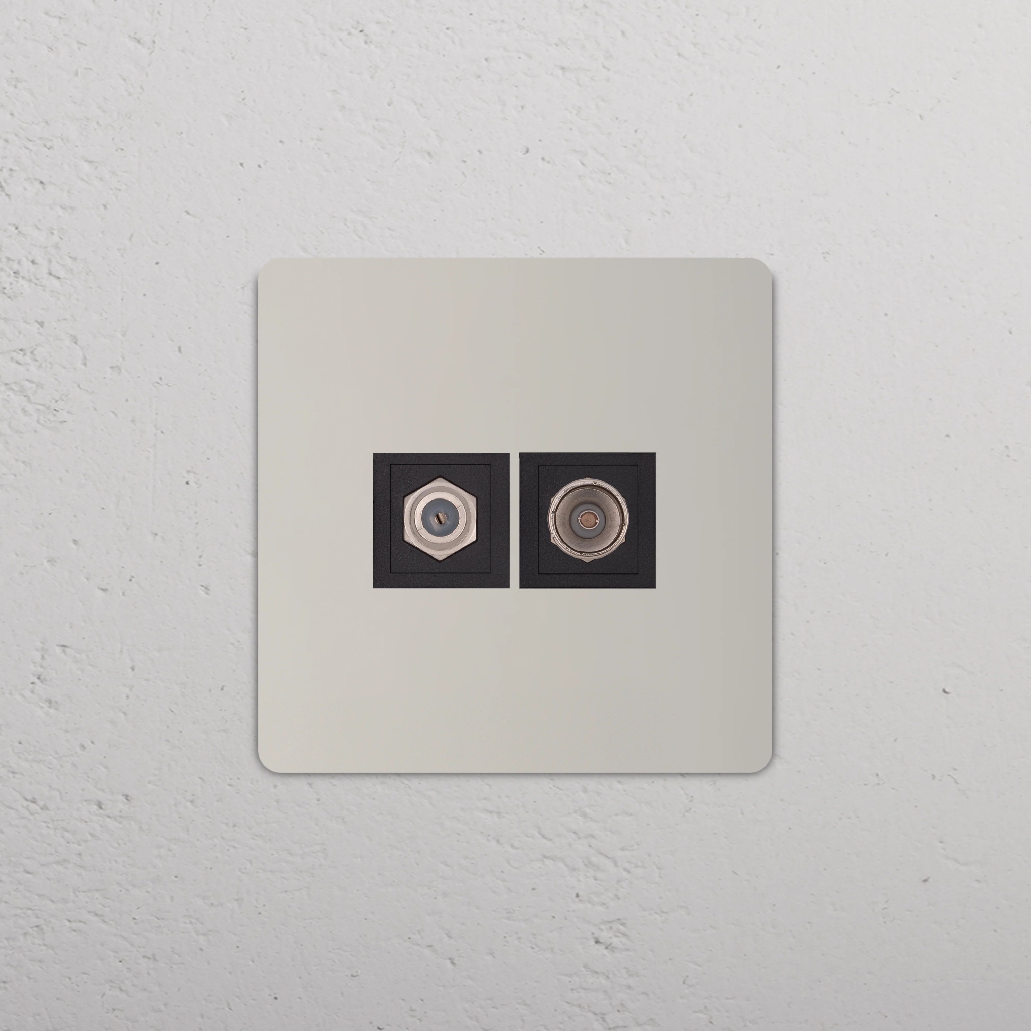 Grove Single Satellite & TV Socket - Polished Nickel | Black - Image 2