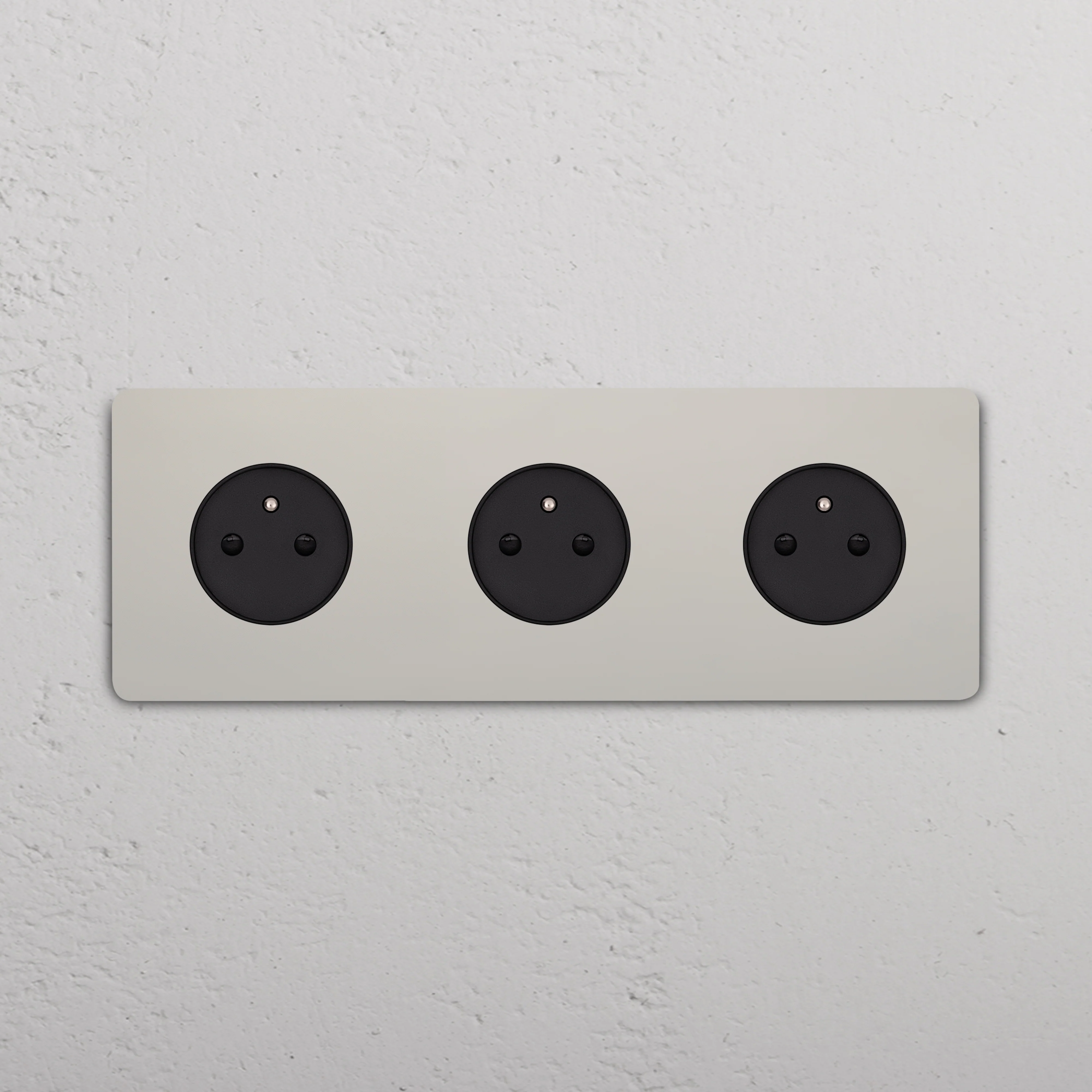 Grove Triple 3x French/Belgian Type E Socket - Polished Nickel | Black - Image 2