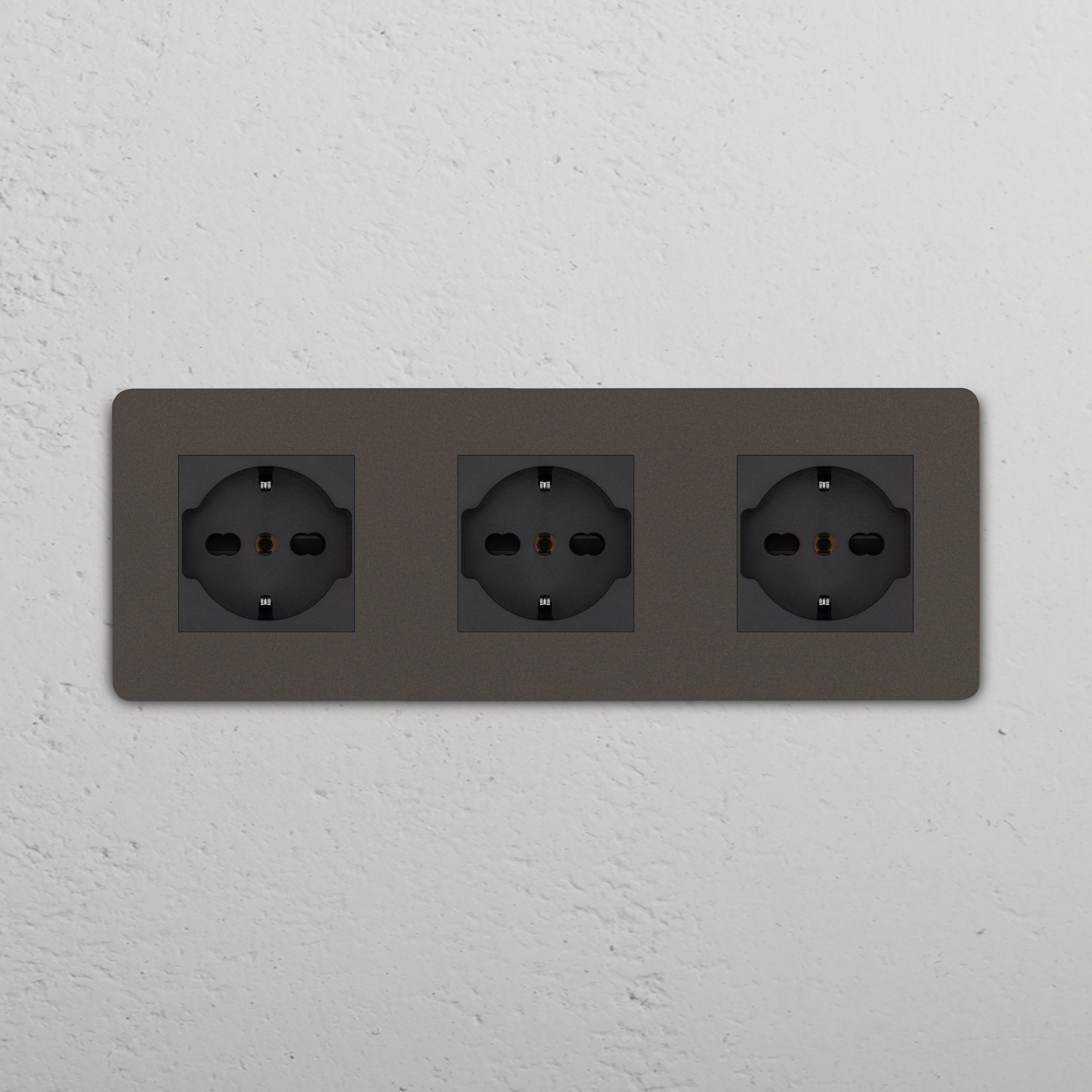 Grove Triple 3x Schuko/Bipasso Socket - Bronze | Black - Image 2