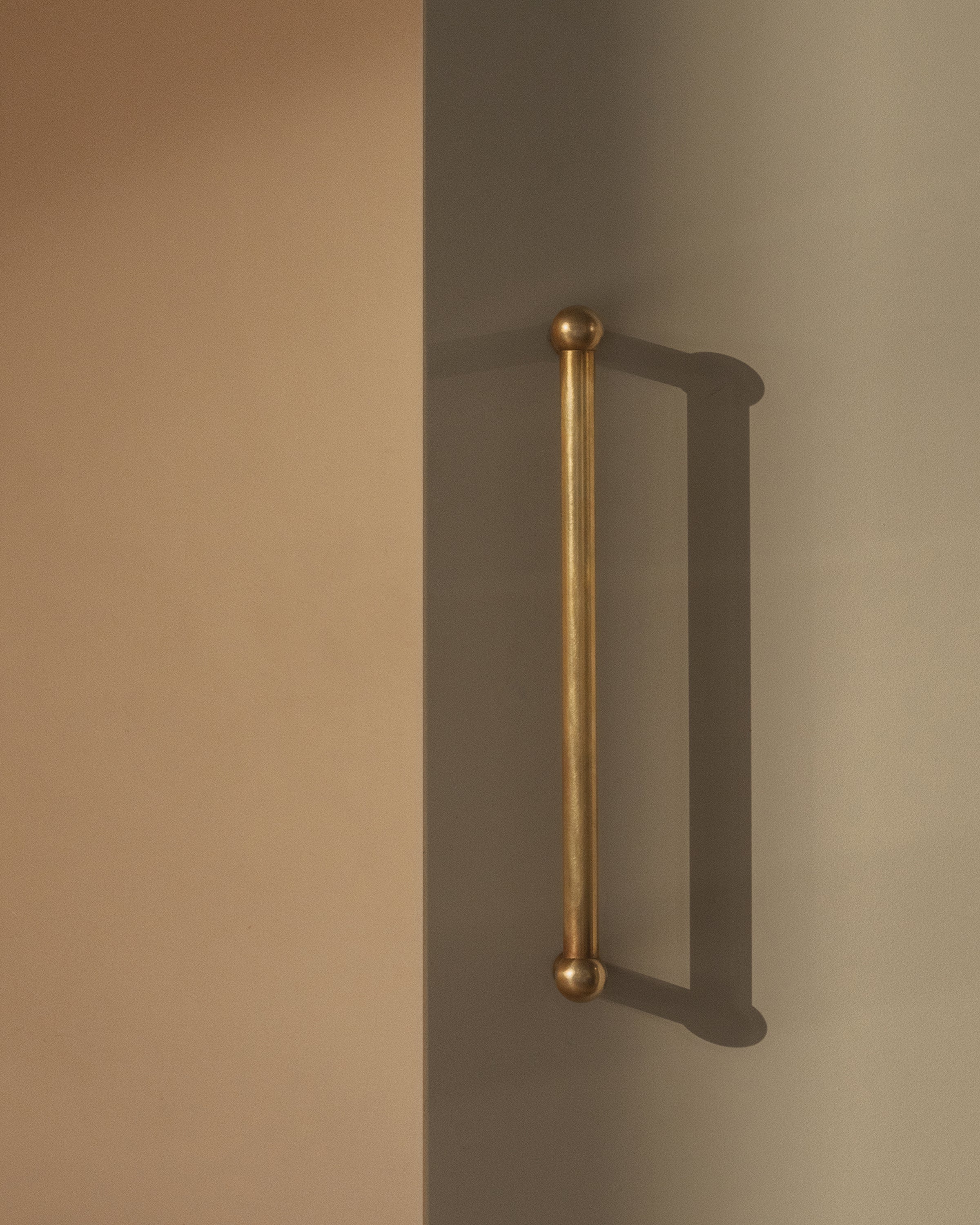 Harper Single Pull Handle 320mm - Antique Brass - Image 7
