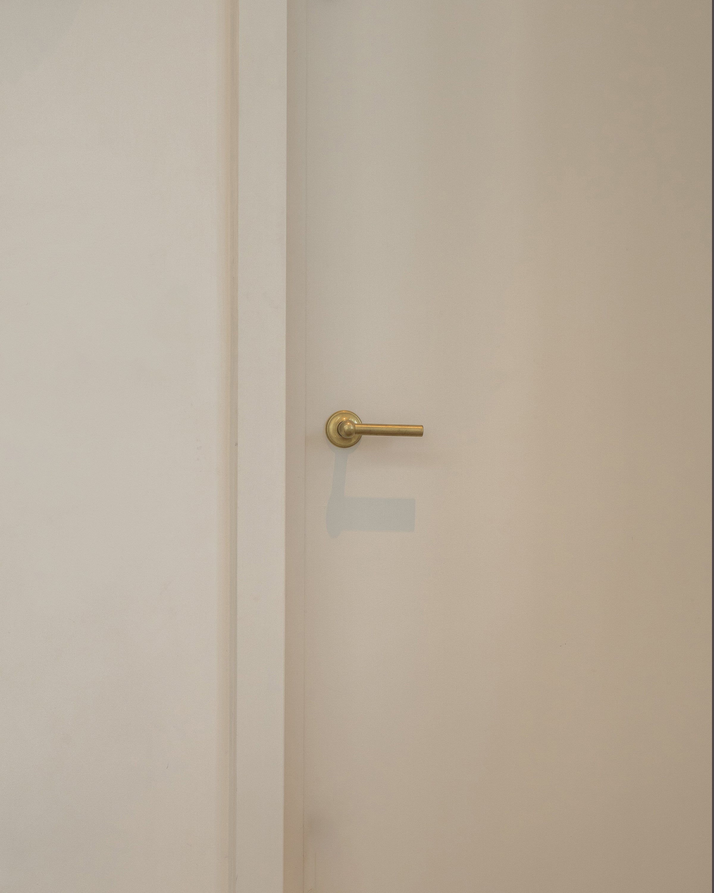 Harper Sprung Door Handle - Antique Brass - Image 4