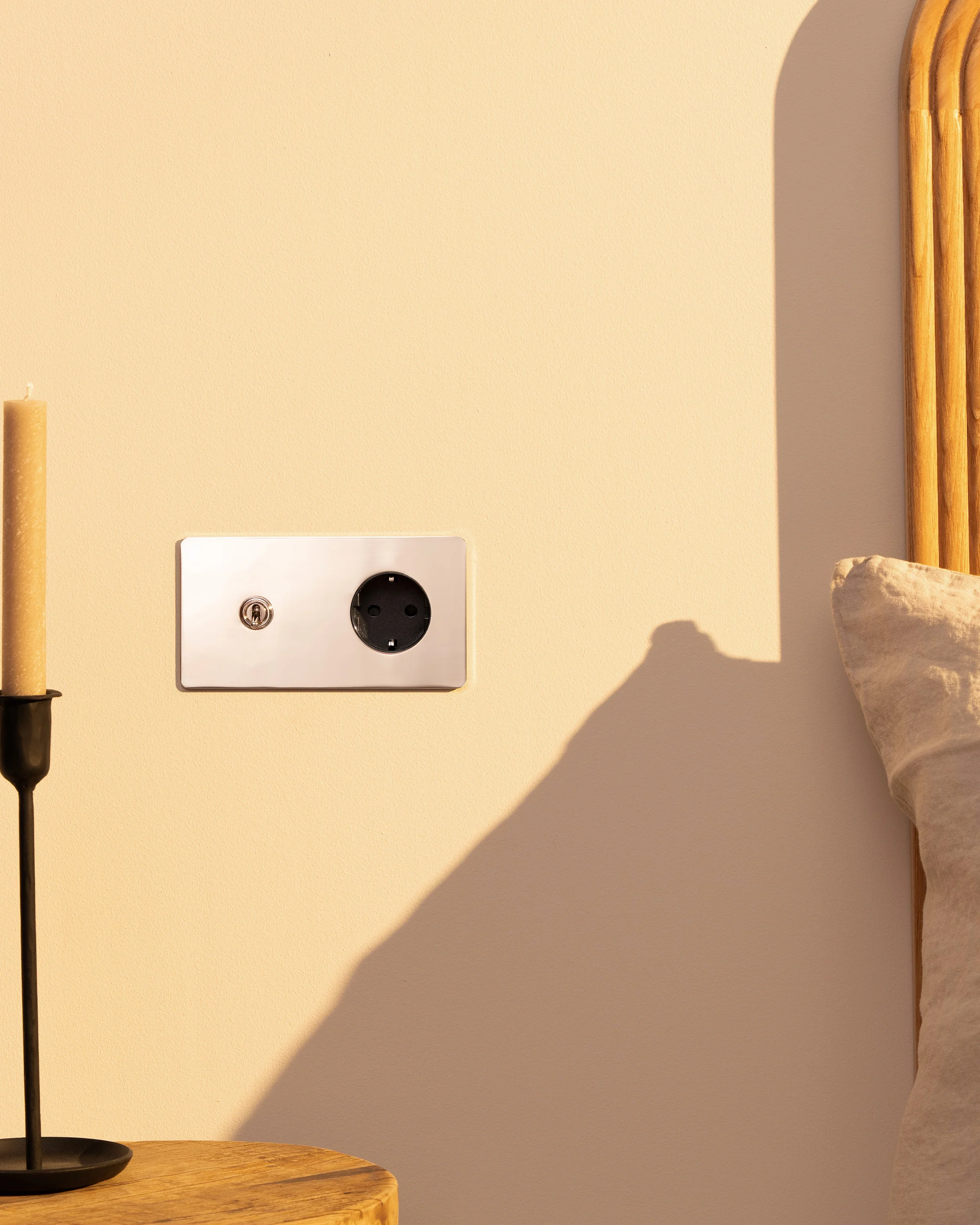 Kew Double Toggle & Schuko Type F Socket - Polished Nickel | Black - Image 3