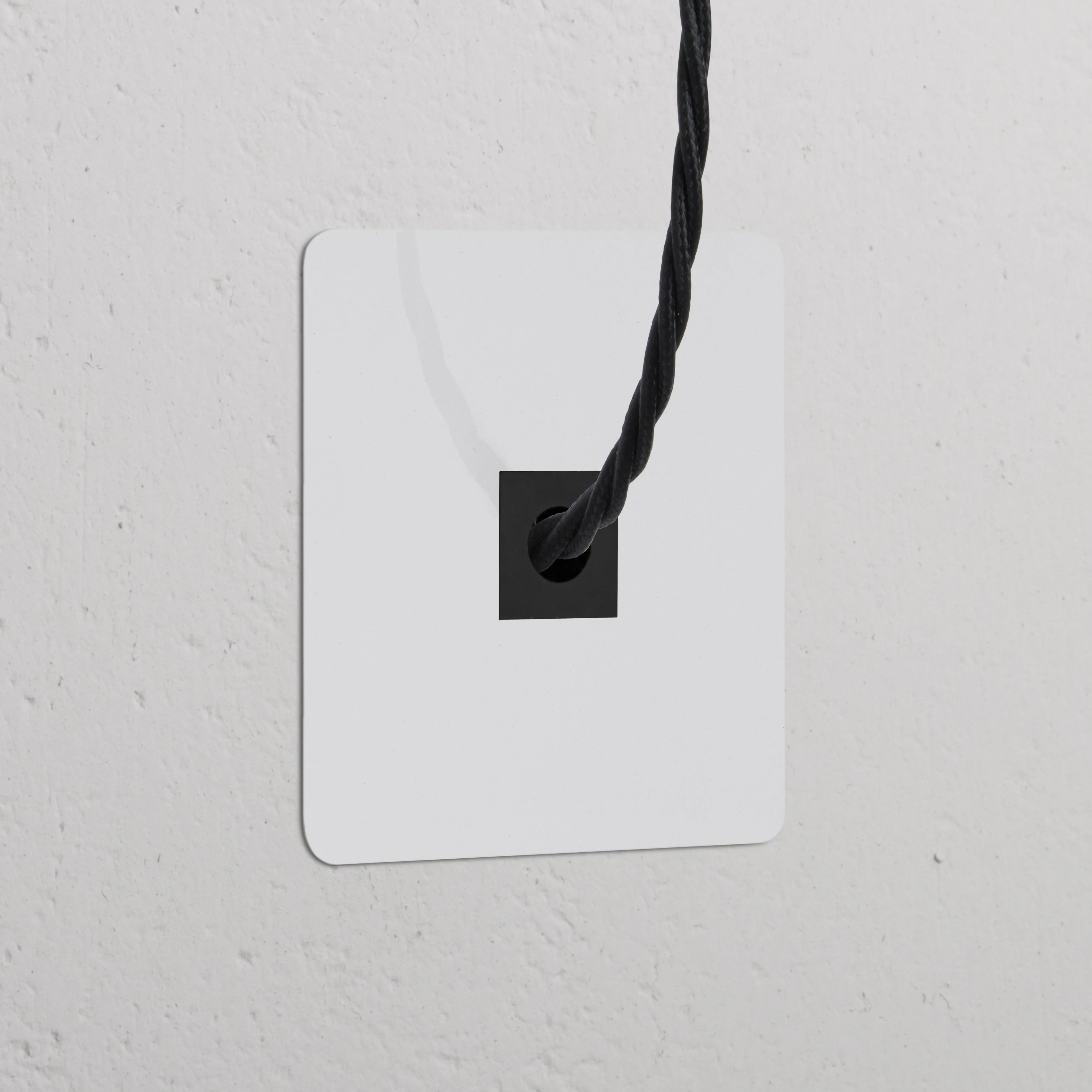 Kew Single Cable Outlet - Paintable | Black
