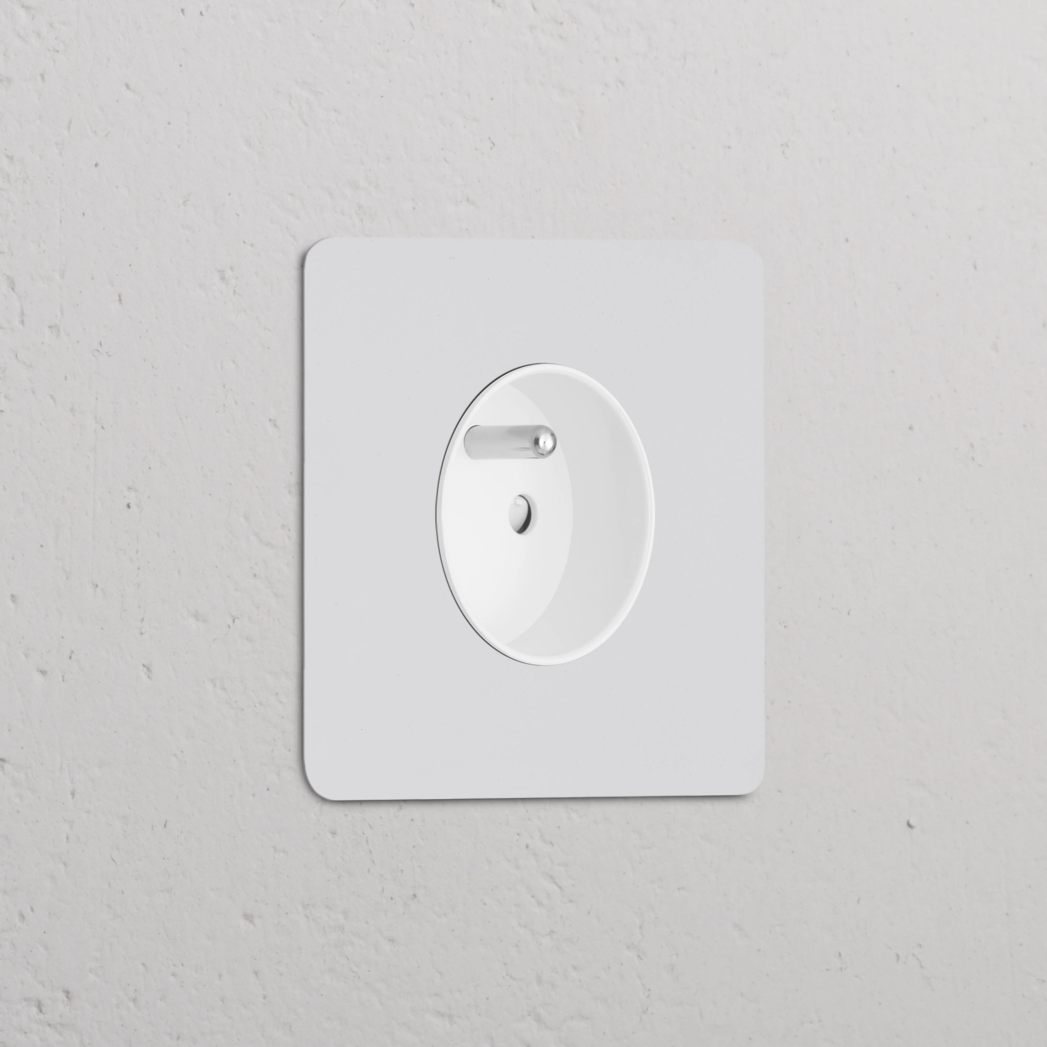Kew Single French/Belgian Type E Socket - Paintable | White