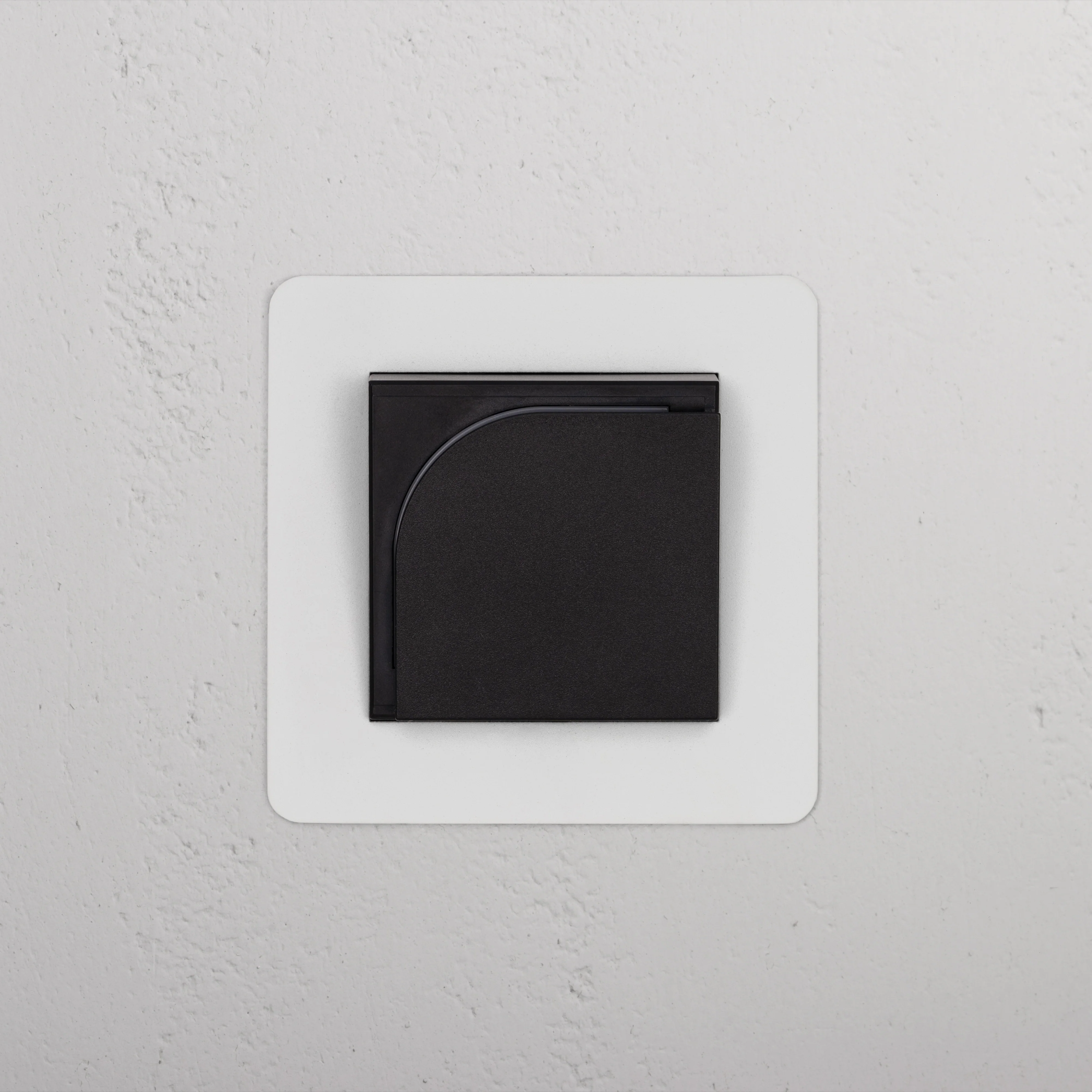 Kew Single Hotel Key Card Switch - Paintable | Black - Image 2