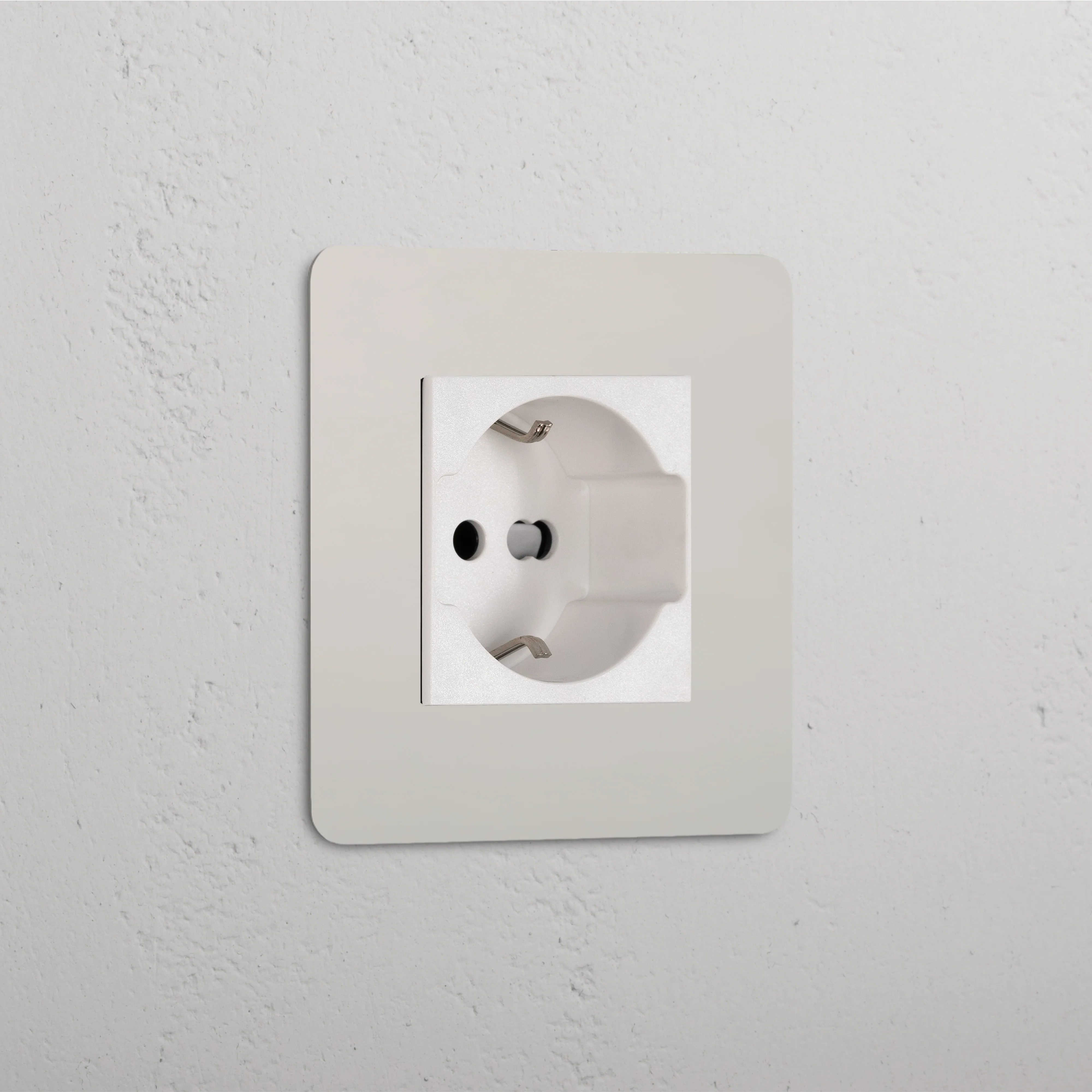 Kew Single Schuko/Bipasso Socket - Polished Nickel | White