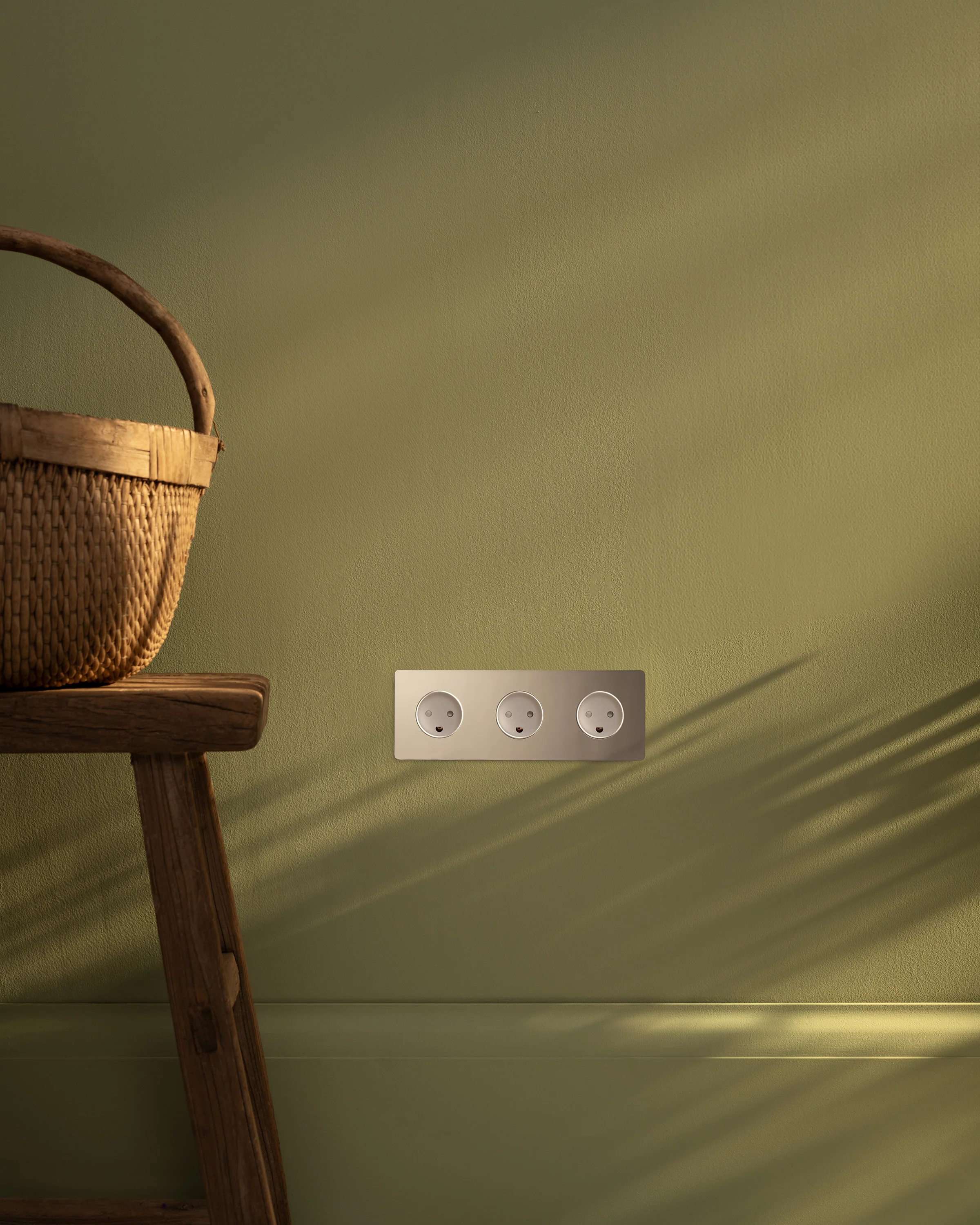 Kew Triple 3x Danish Type K Socket - Polished Nickel | White - Image 3