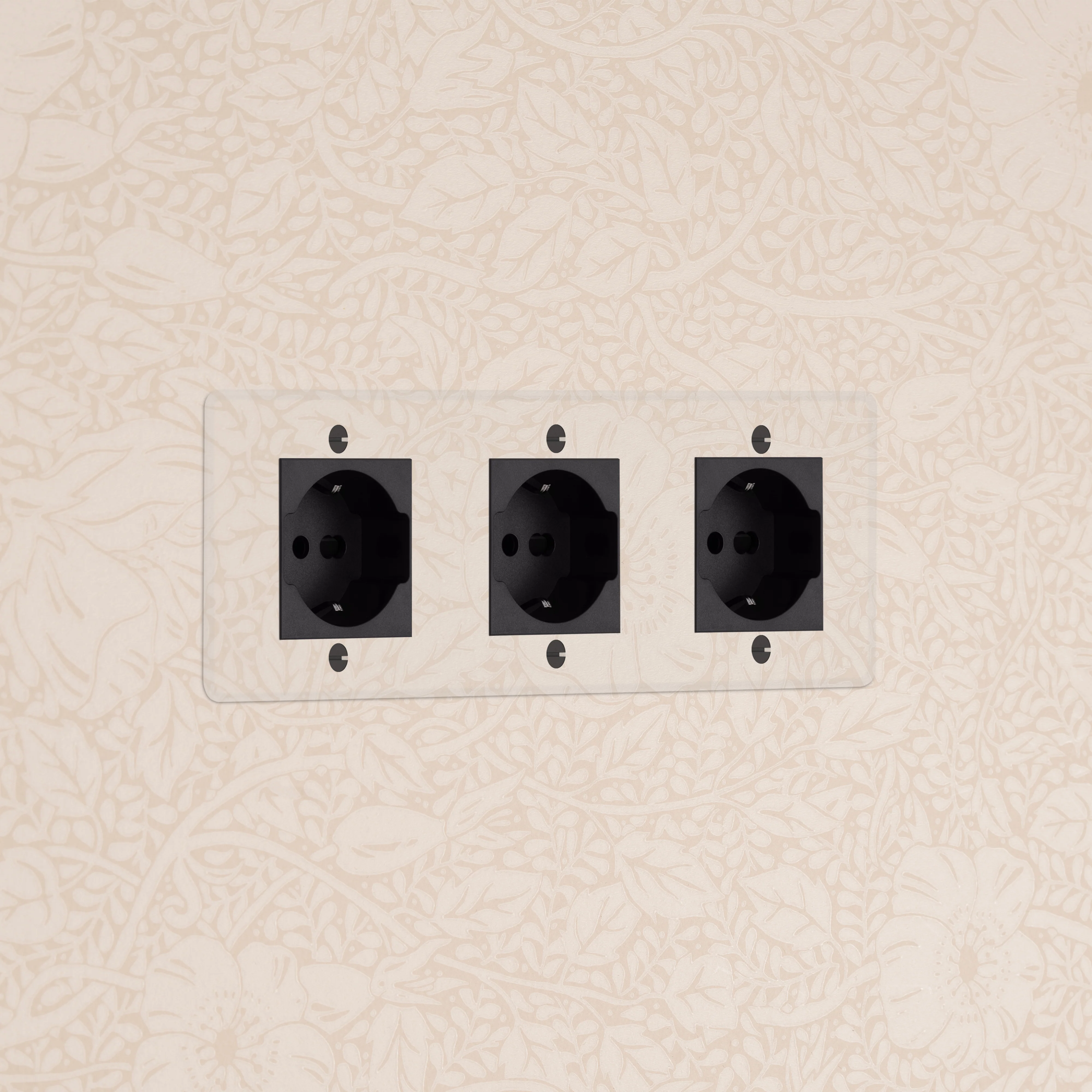 Kew Triple 3x Schuko/Bipasso Socket - Clear | Black