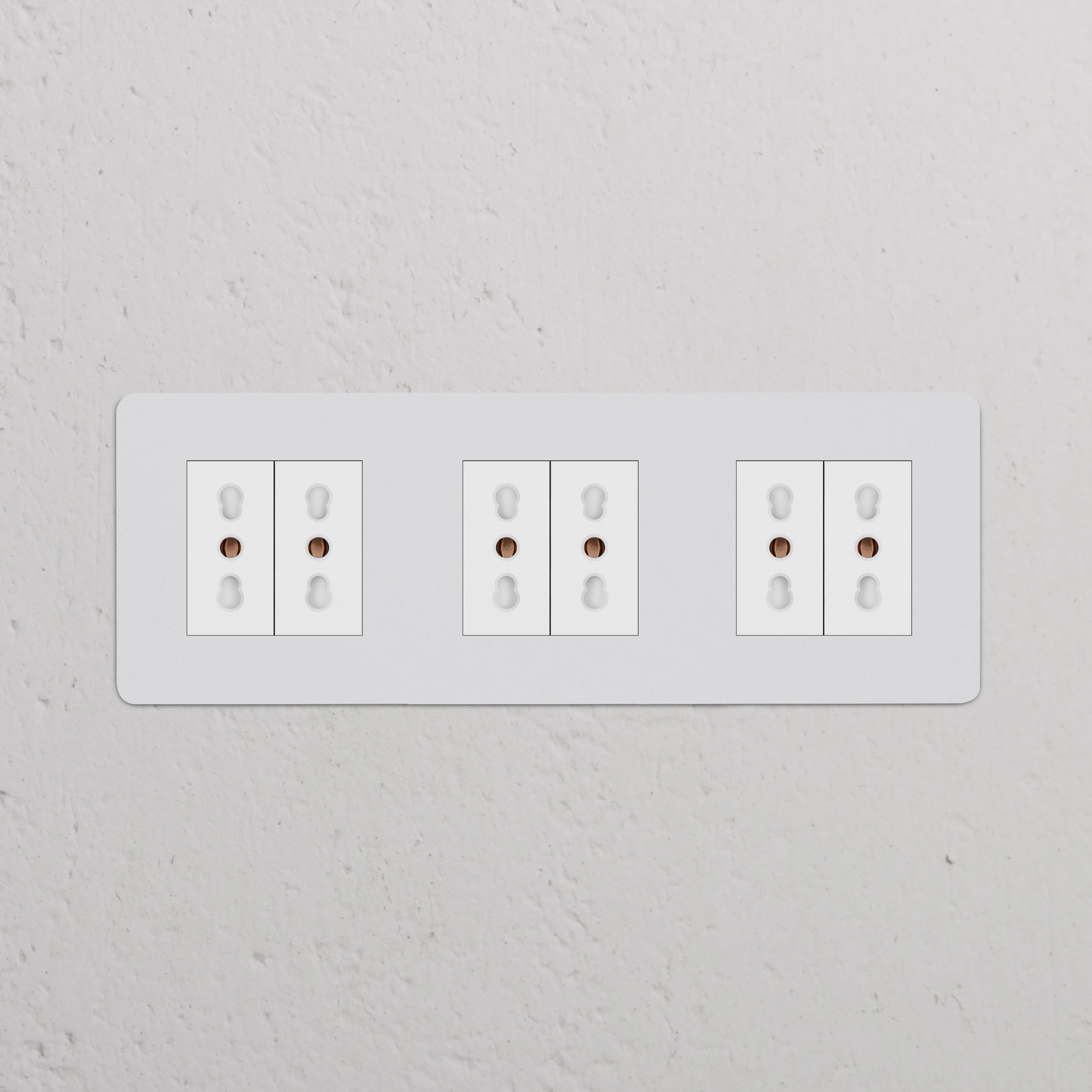 Kew Triple 6x Bipasso Socket - Paintable | White - Image 2