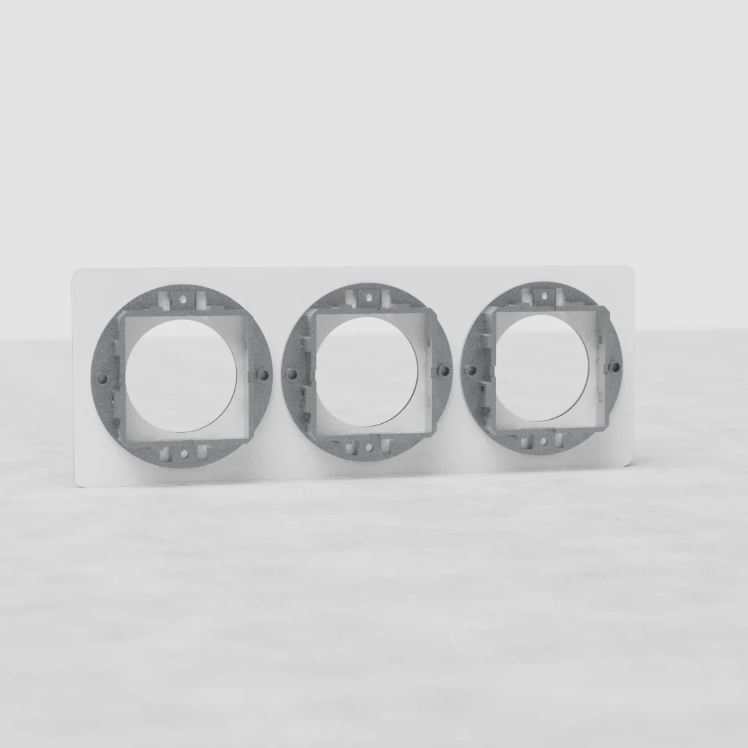 Kew Triple Socket Plate - Clear | White - Image 2