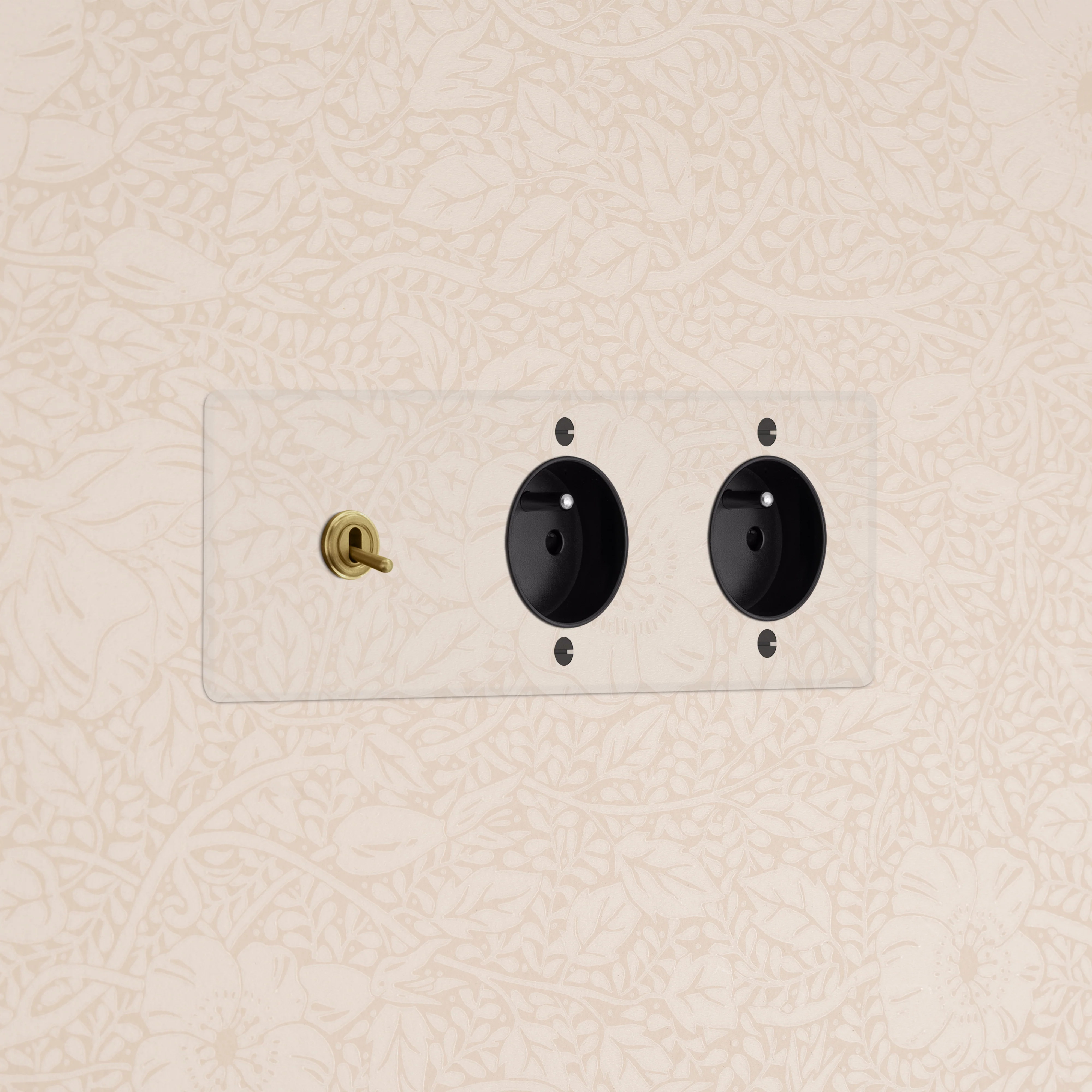Kew Triple Toggle & 2x French/Belgian Type E Socket - Clear Antique Brass | Black