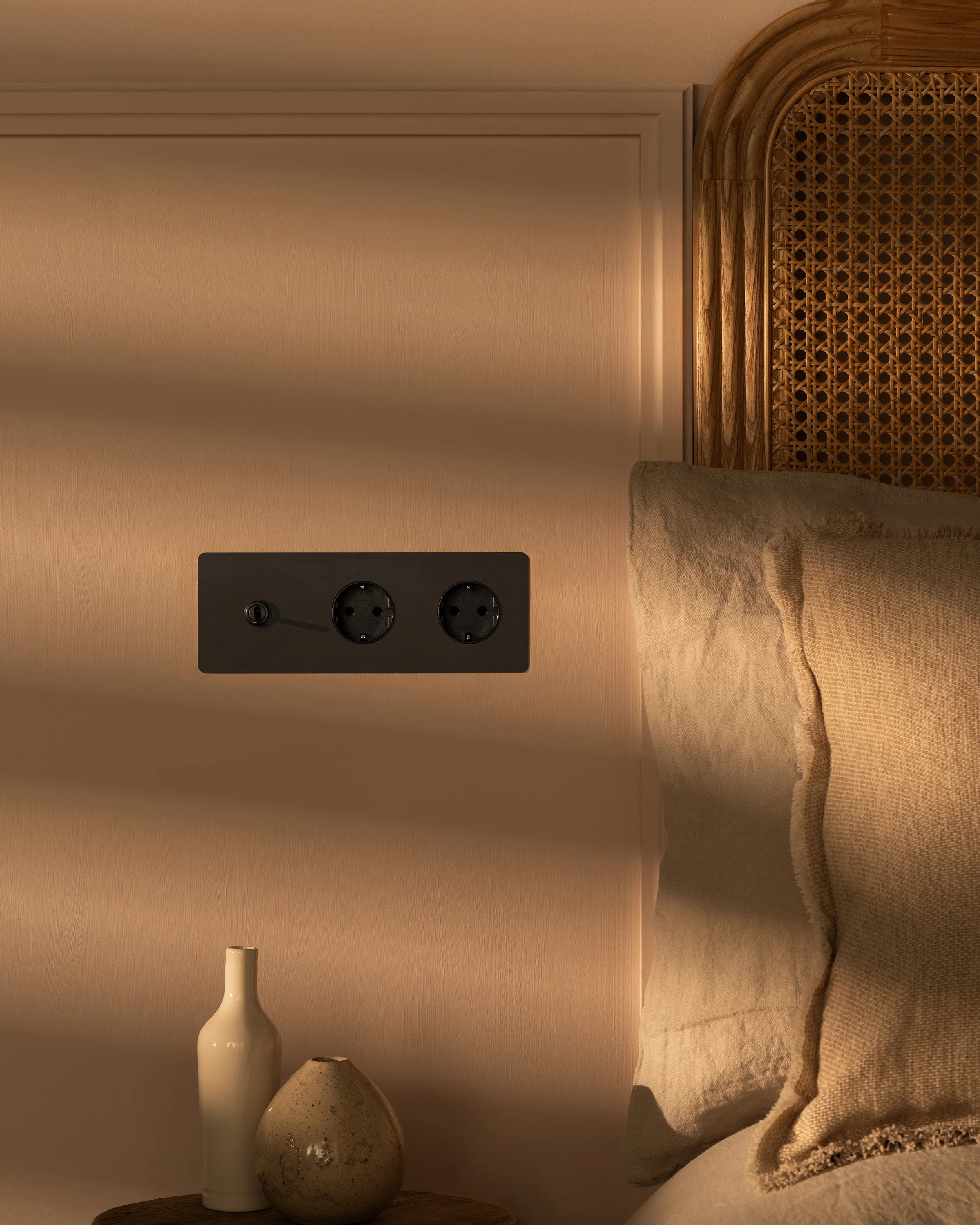Kew Triple Toggle & 2x Schuko Type F Socket - Bronze | Black - Image 3