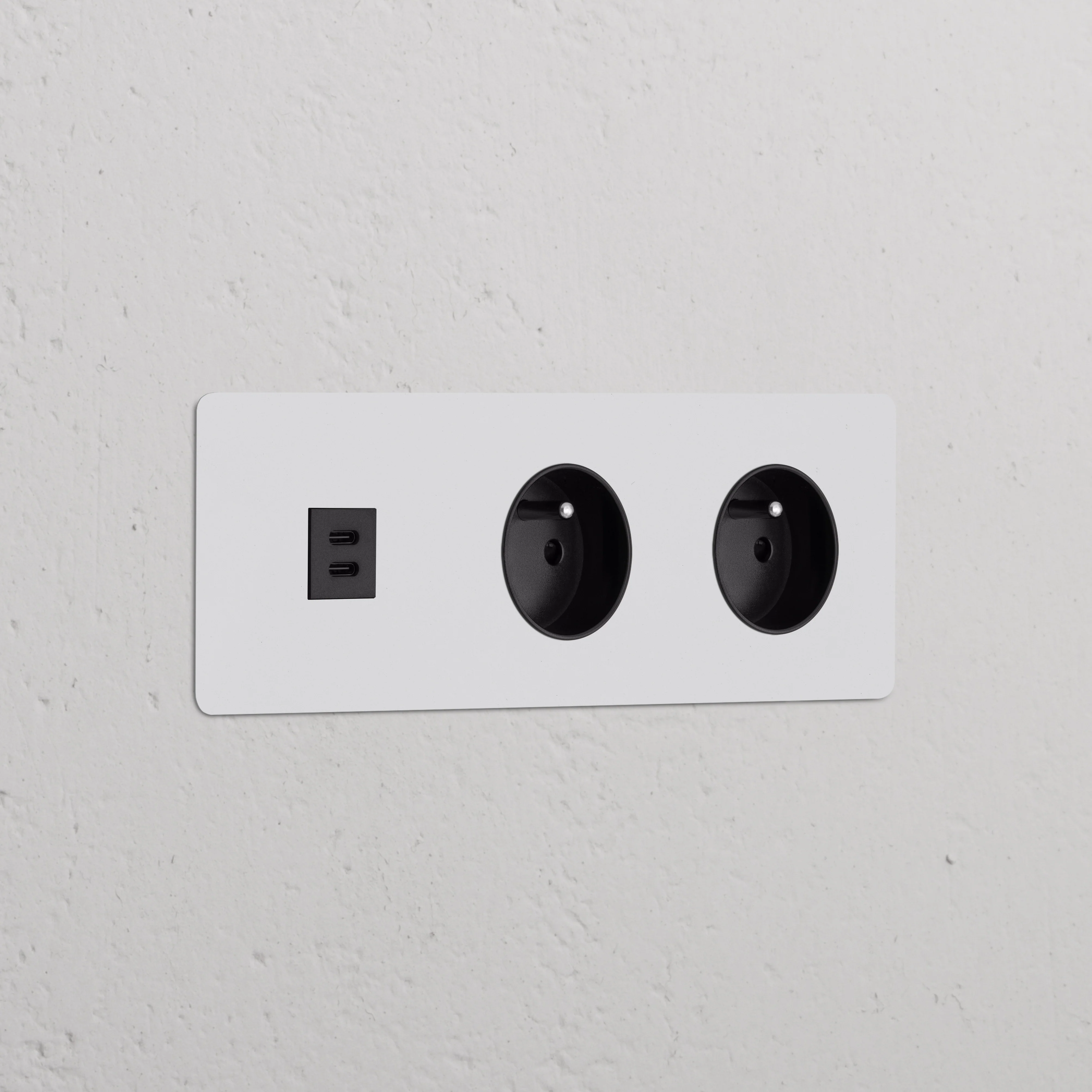 Kew Triple USB-C 30W & 2x French/Belgian Type E Socket - Paintable | Black