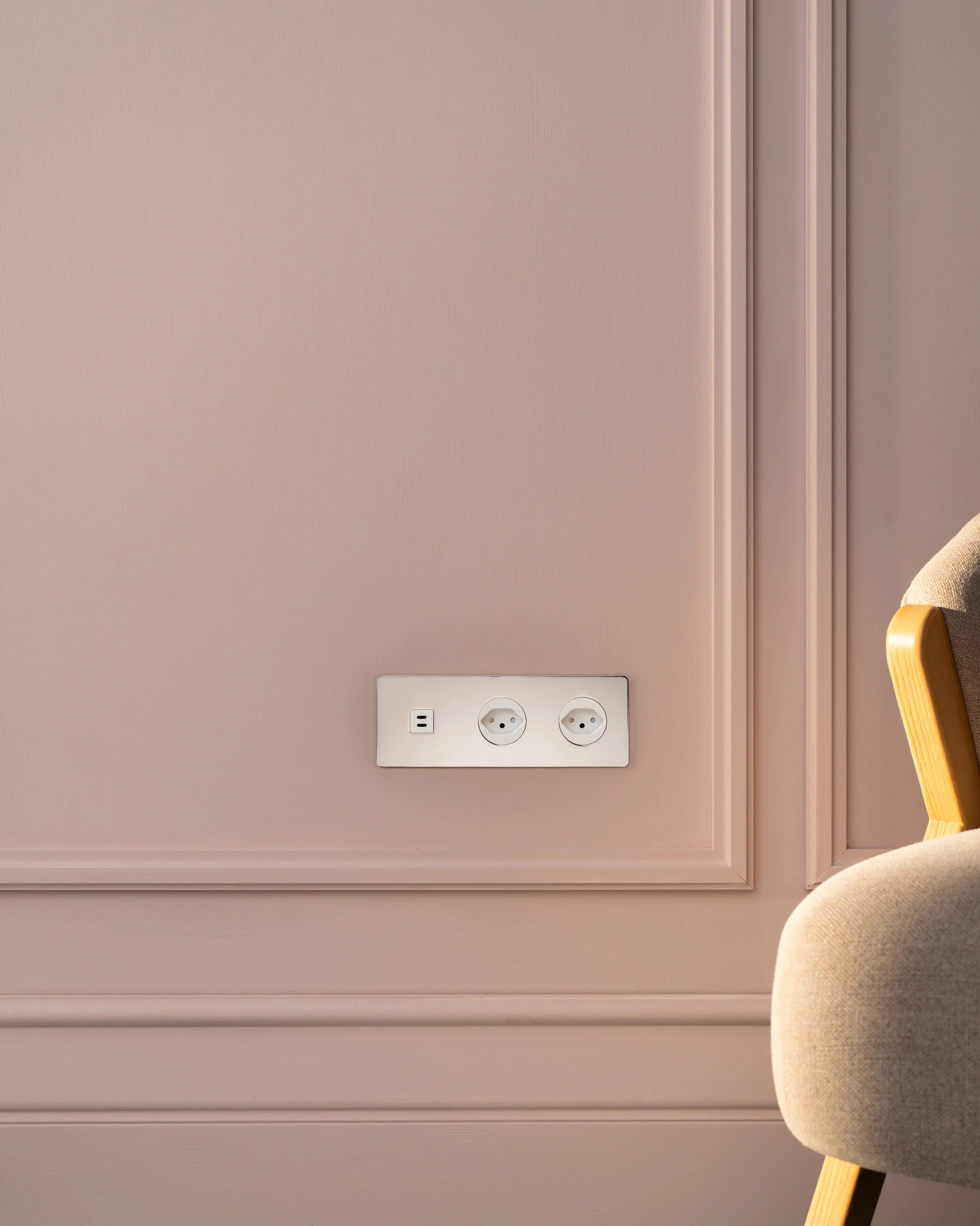 Kew Triple USB-C 30W & 2x Swiss Type J Socket - Polished Nickel | White - Image 3