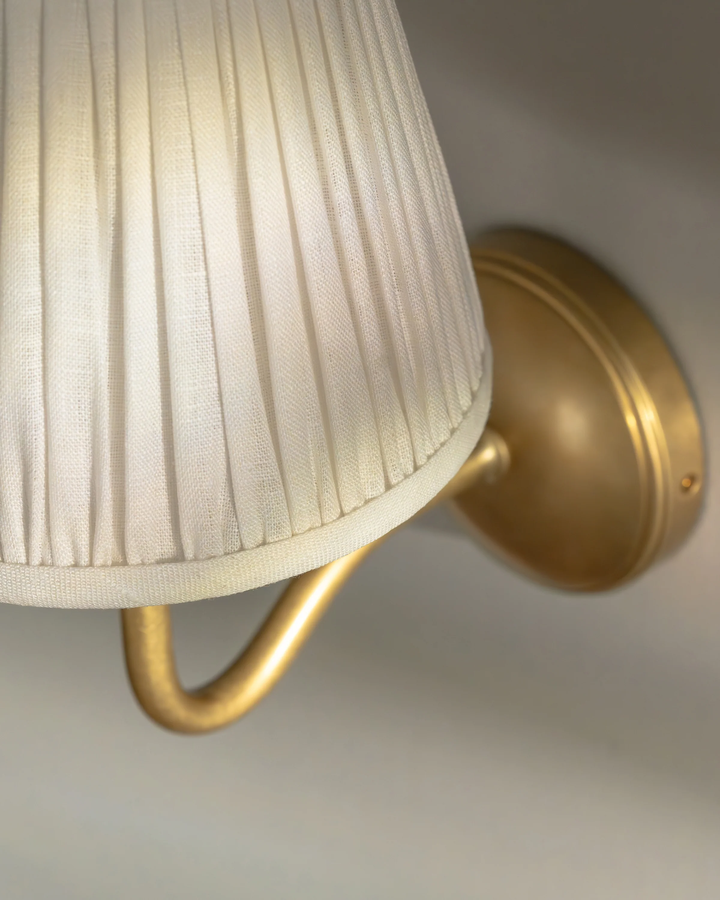 Malvern Medium Wall Light Pleated Alabaster White - Antique Brass - Image 6
