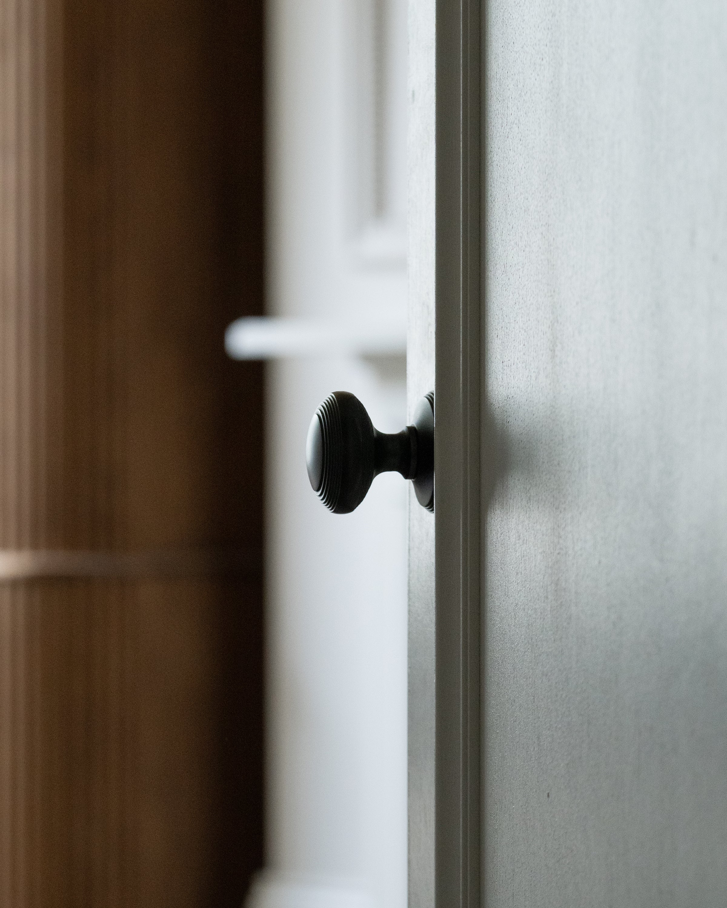 Poplar Sprung Door Knob - Bronze - Image 7