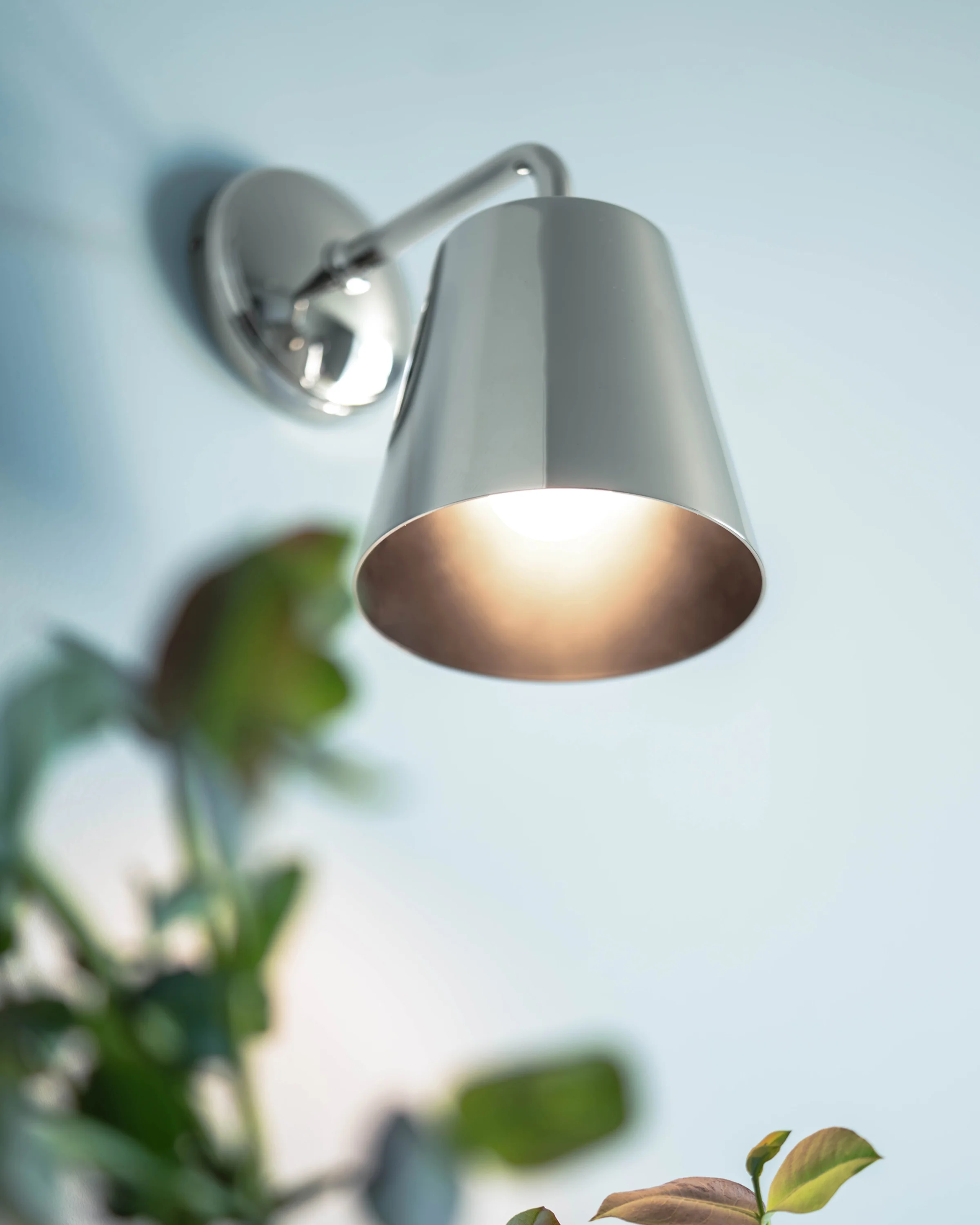 Richmond Small Wall Light - Polished Nickel - Image 3