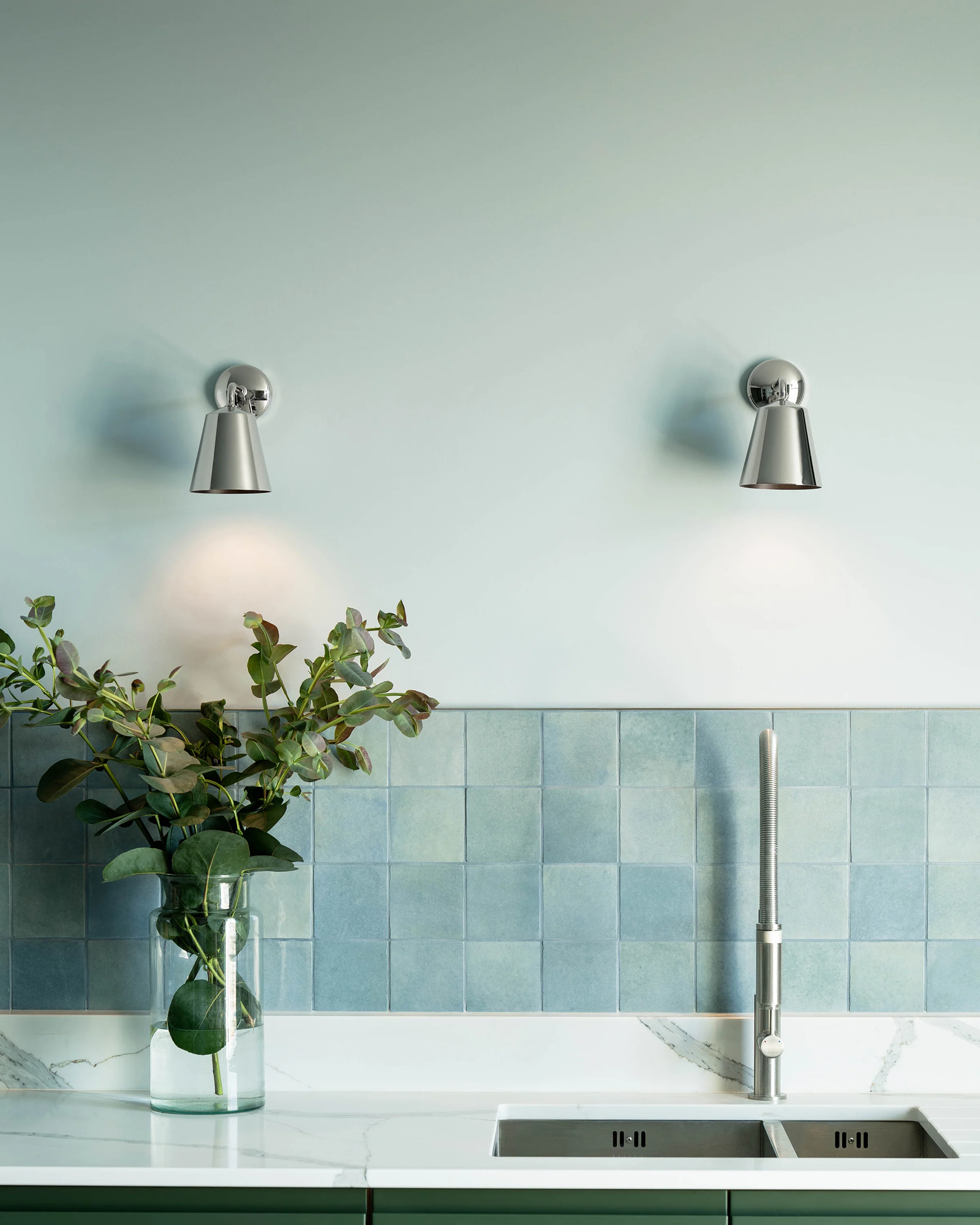 Richmond Small Wall Light - Polished Nickel - Image 4