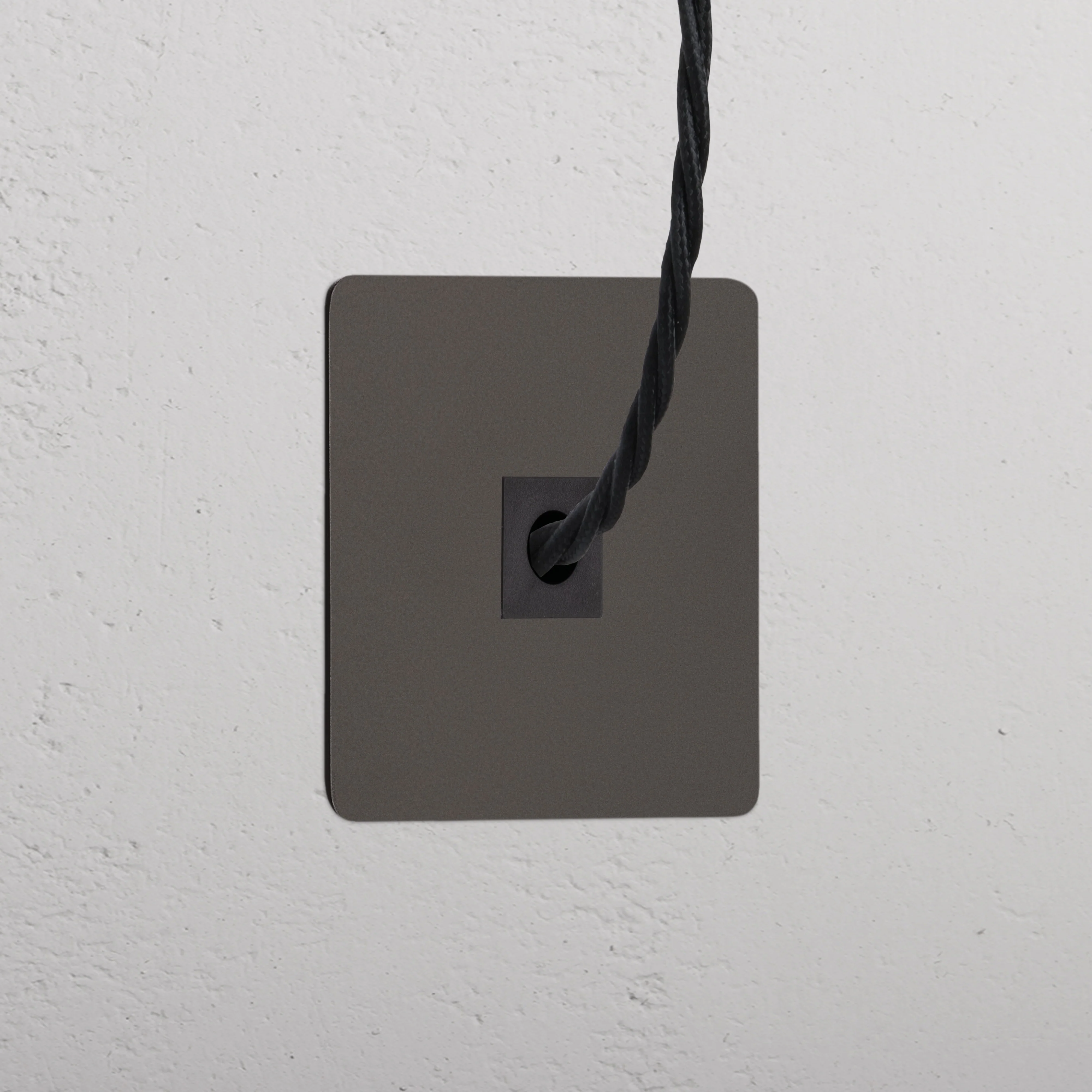 Kew Single Cable Outlet - Bronze | Black