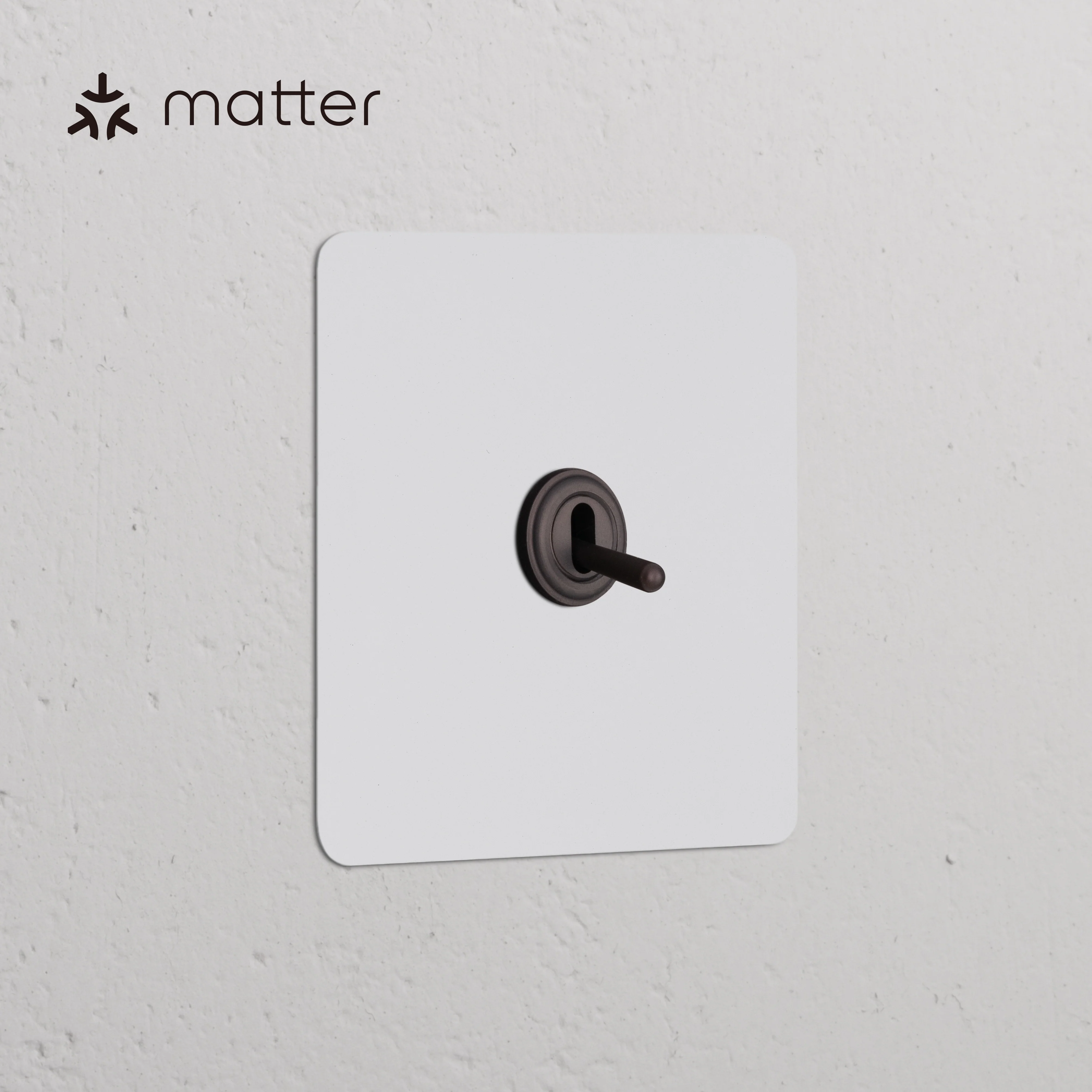 Single Smart Retractive Toggle Switch – Paintable Bronze