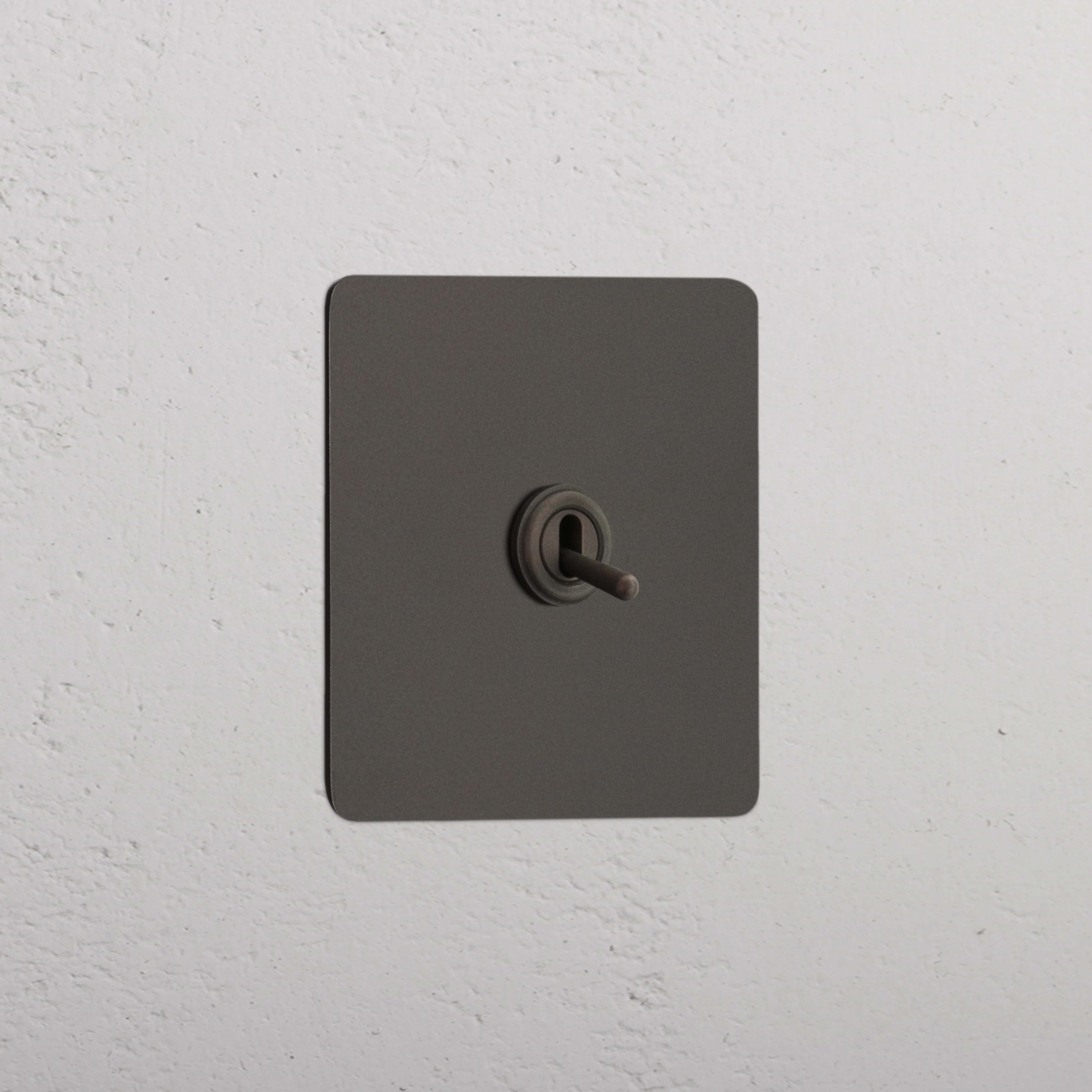 Kew Single Intermediate Toggle Switch - Bronze