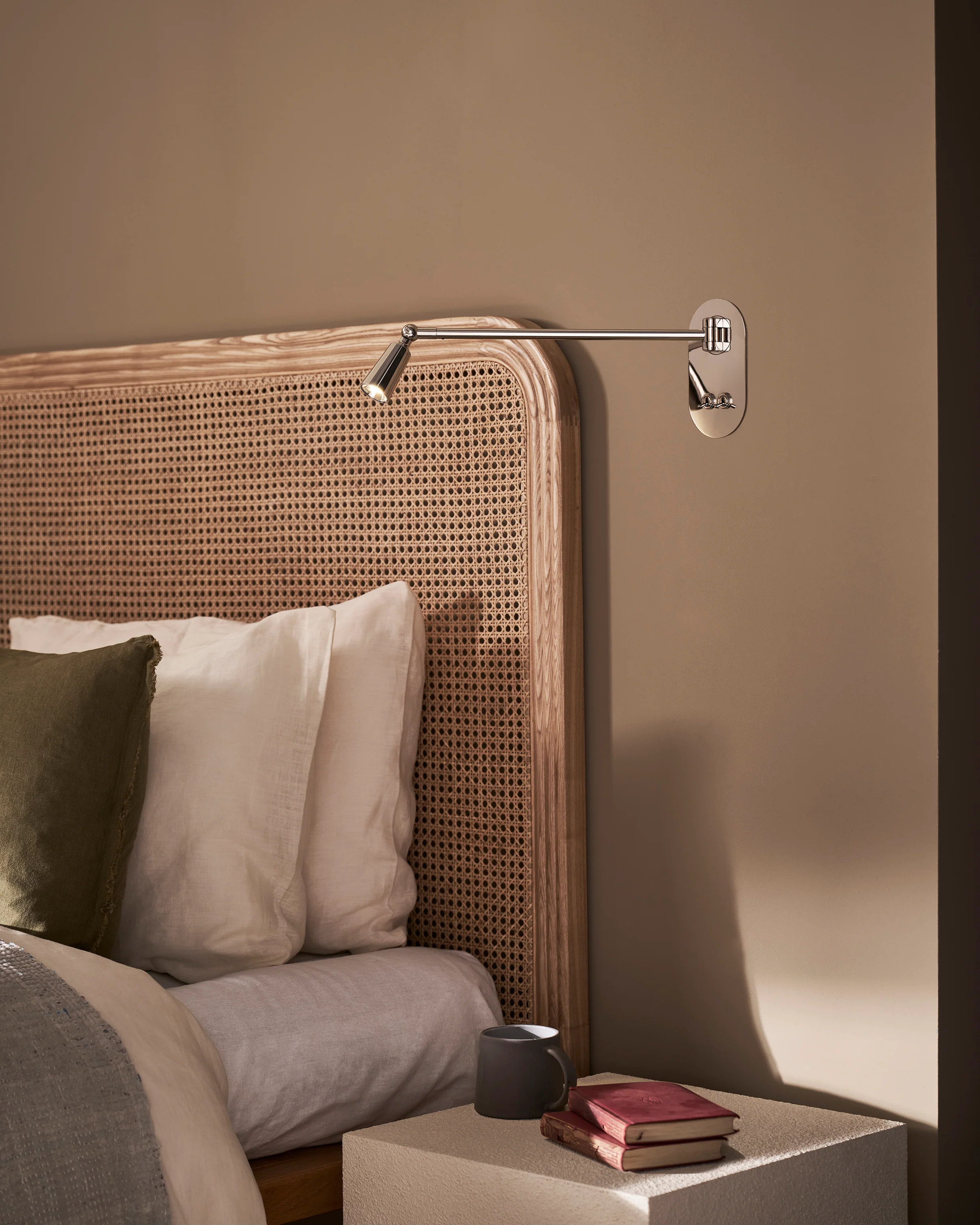 Sloane 2G Toggle Switch Reading Light - Polished Nickel - Image 2