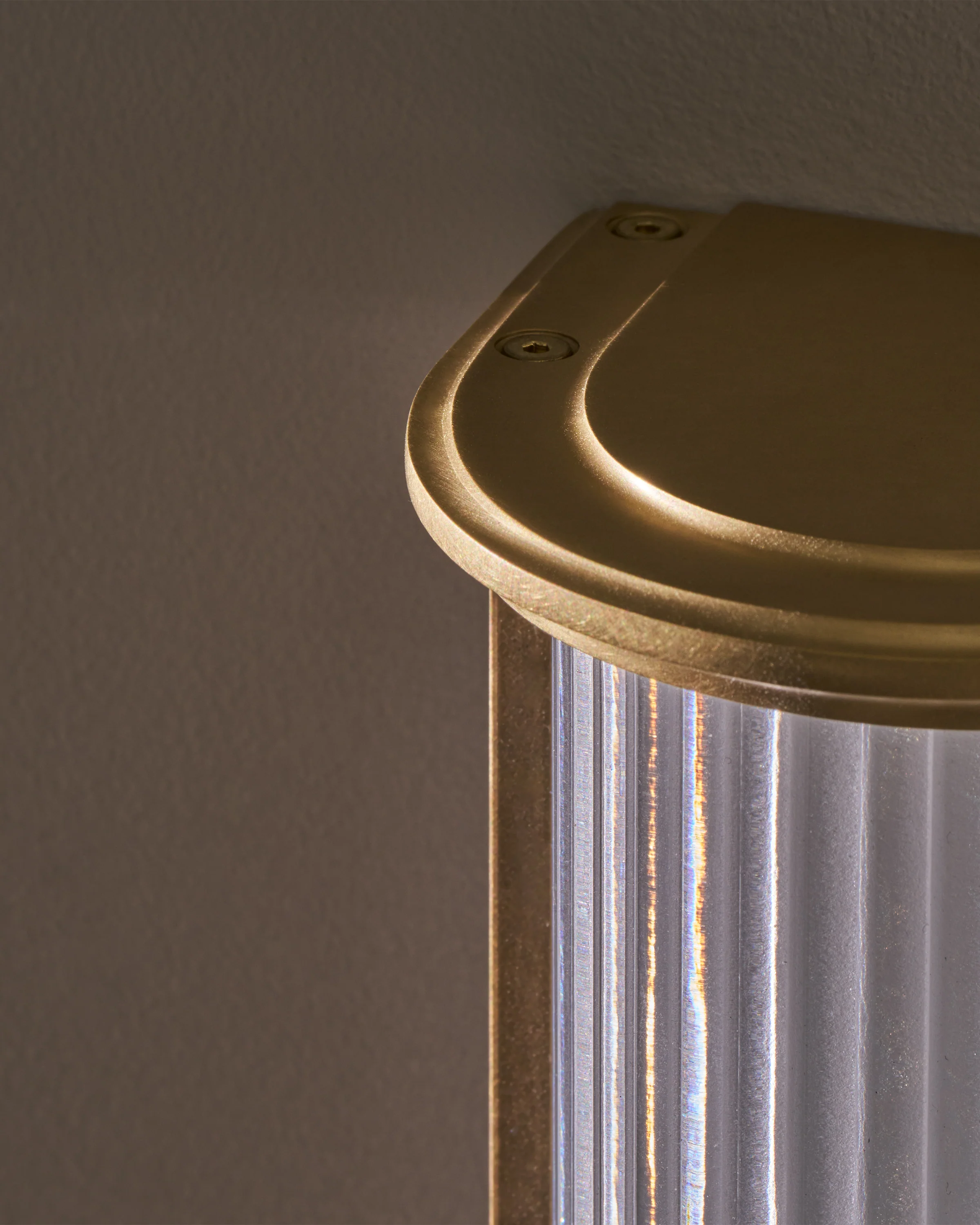 Small Bank Wall Light - Antique Brass - Image 5
