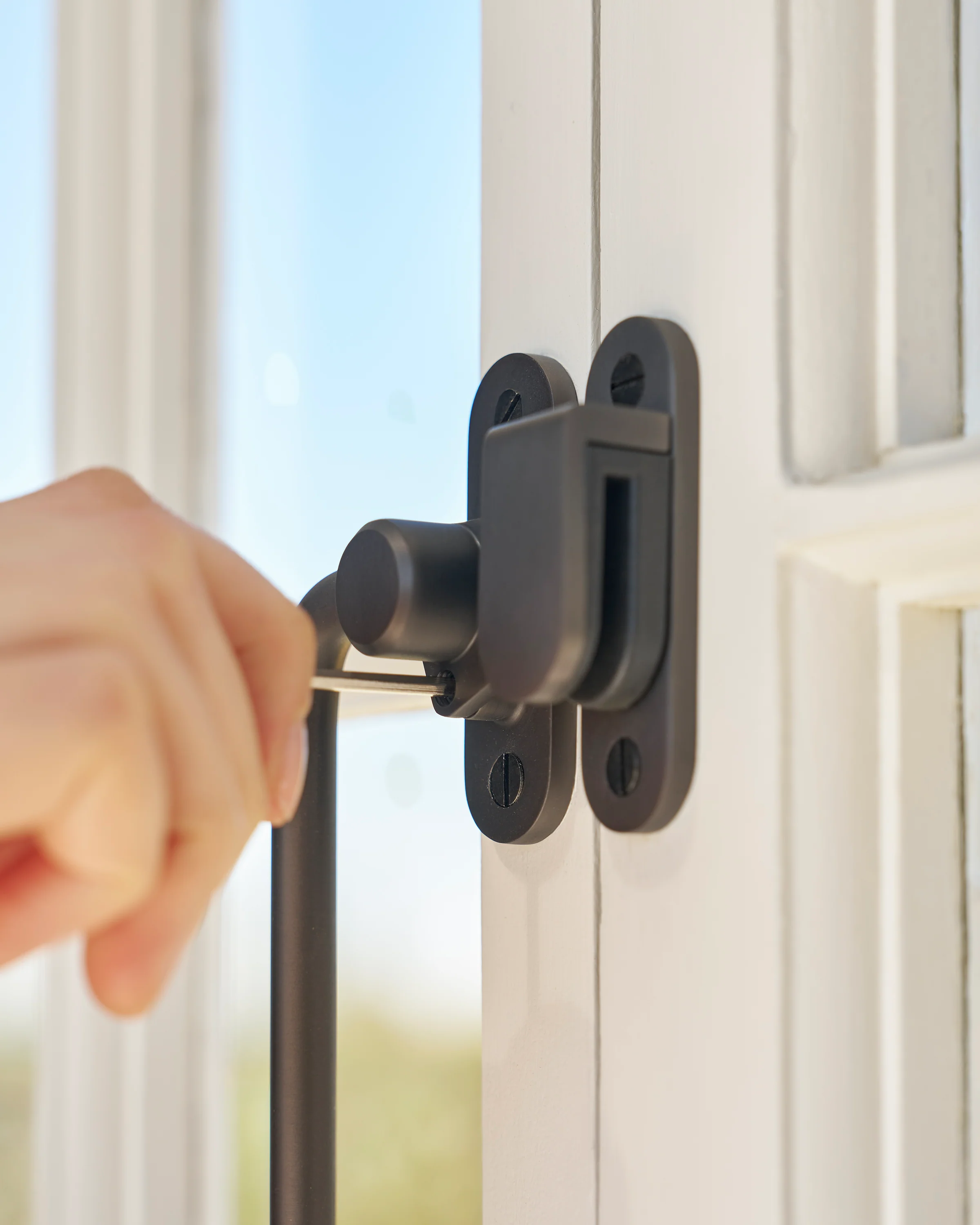 Southbank Lockable Casement Window Handle With Hook Left - Bronze - Image 7