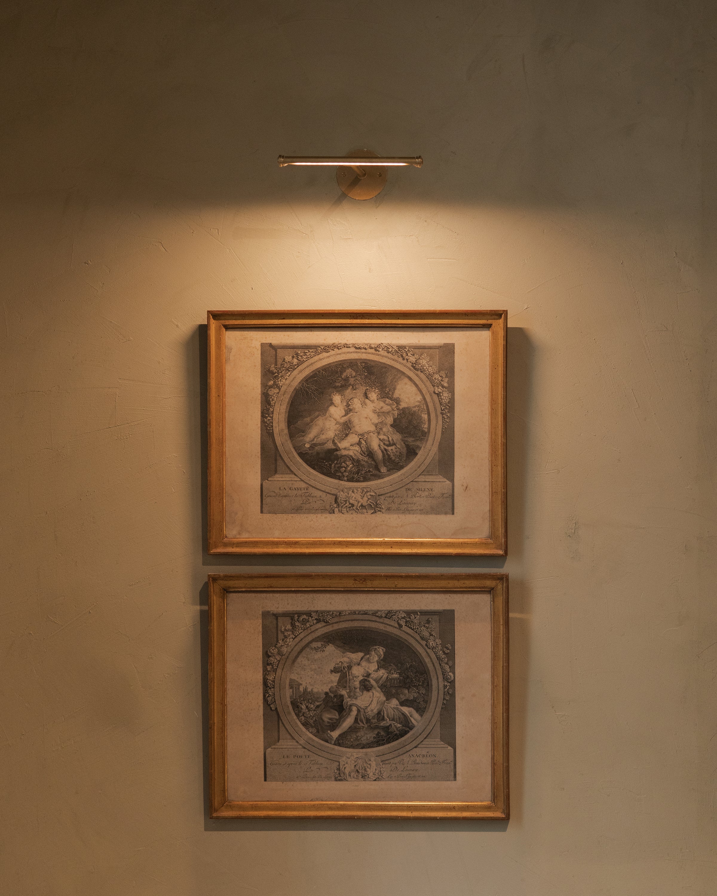 Taylor Extra Small Picture Light – Antique Brass - Image 3