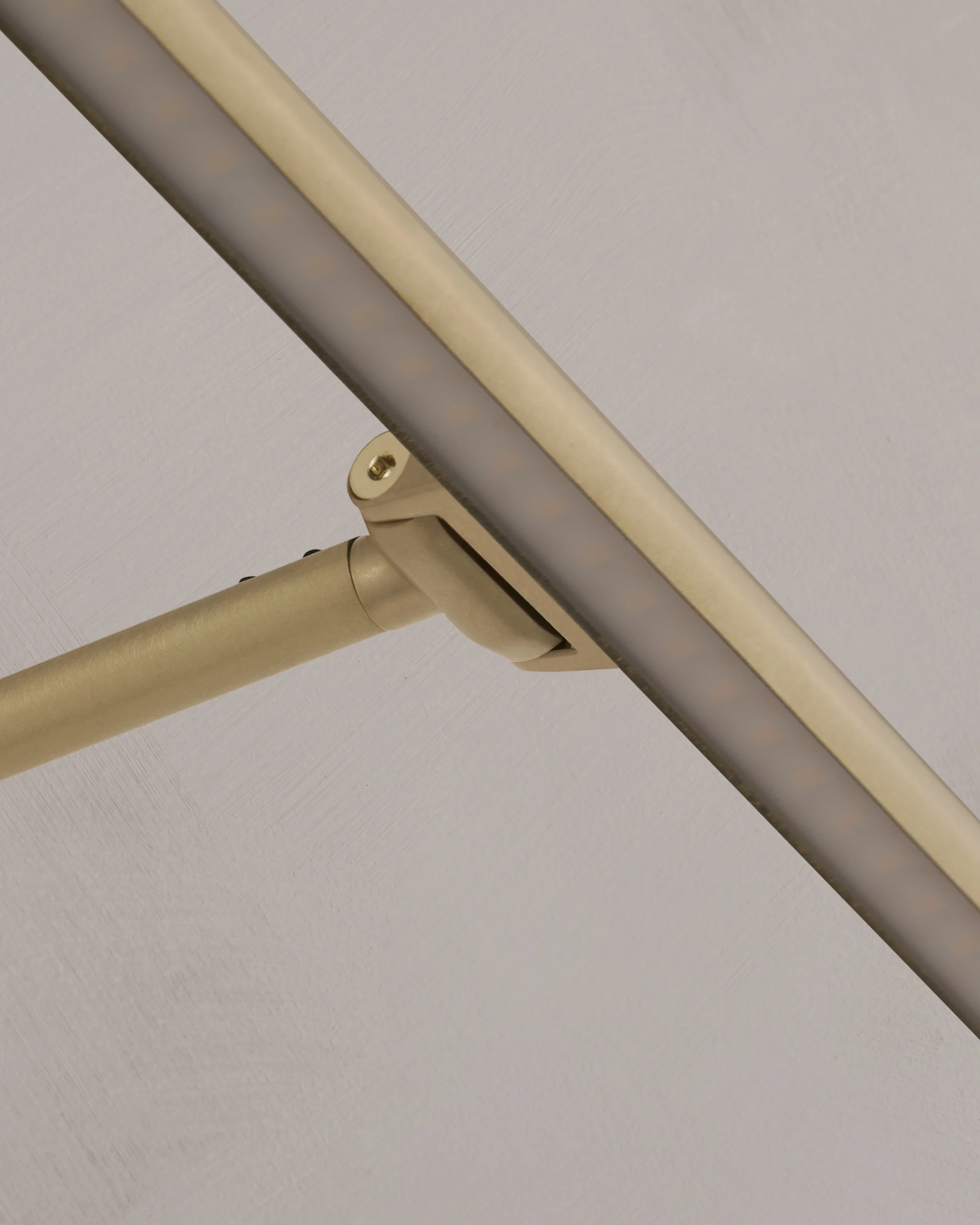 Taylor Extra Small Picture Light – Antique Brass - Image 5