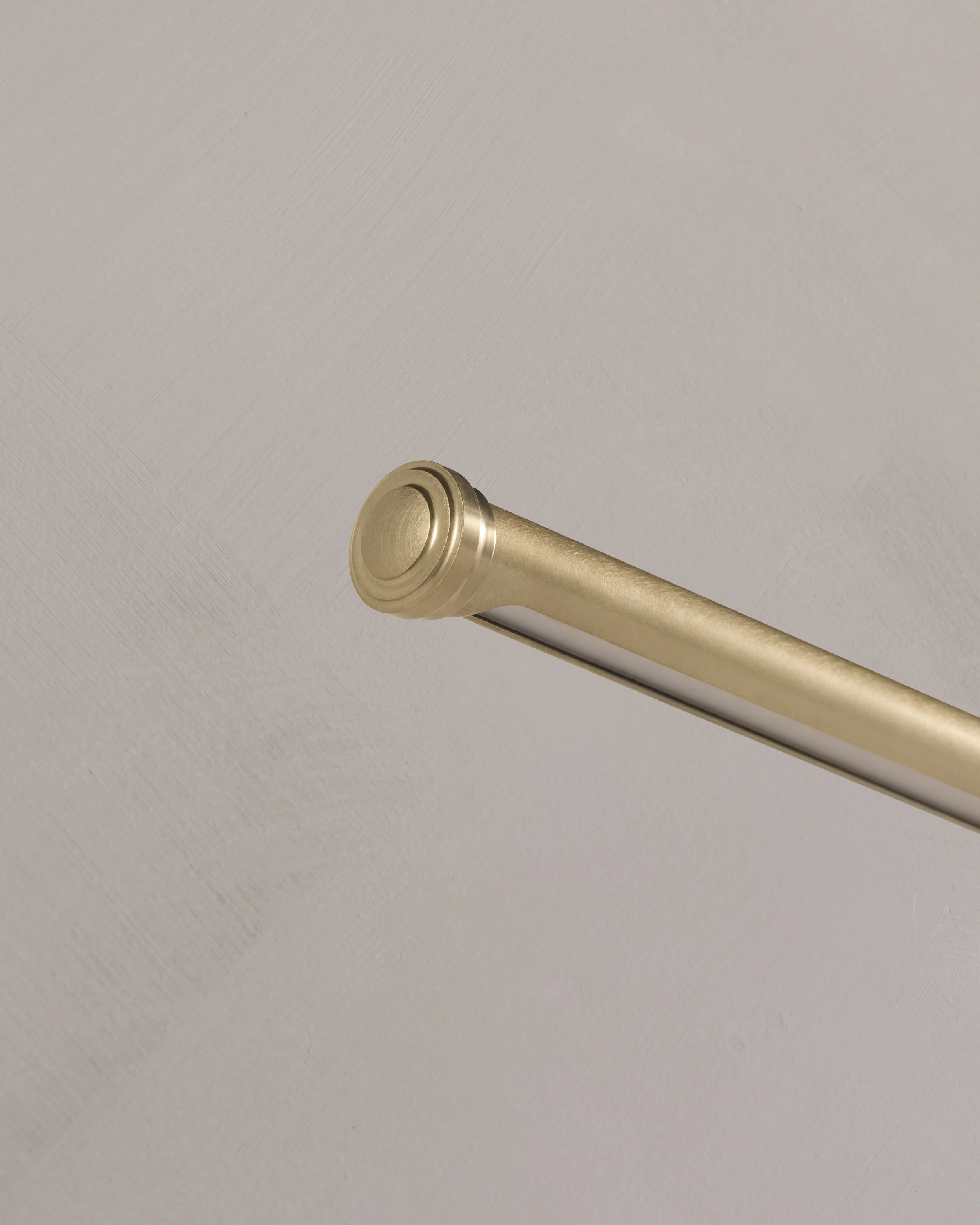 Taylor Extra Small Picture Light – Antique Brass - Image 6